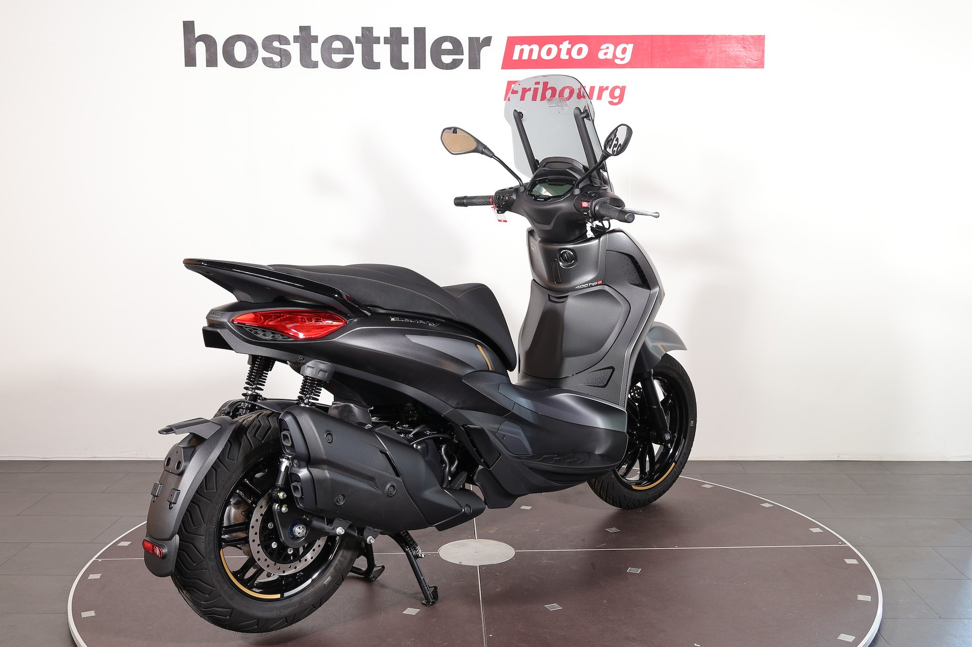 PIAGGIO Beverly 400 25th Anniversary-showroom-element-2