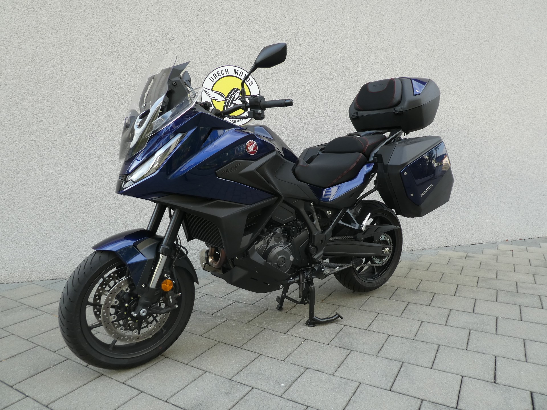 HONDA NT 1100 DCT-showroom-element-1