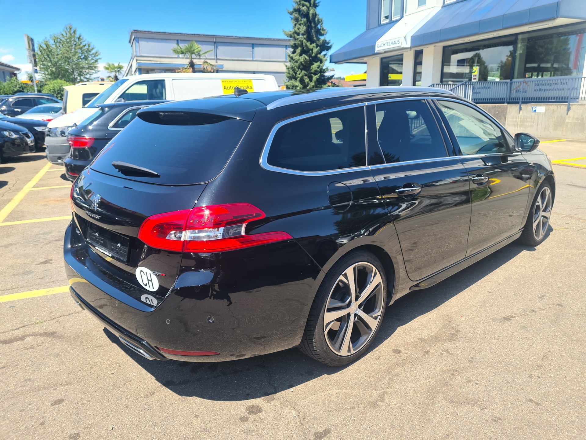 PEUGEOT 308 SW 1.6 eTHP GT-image-5