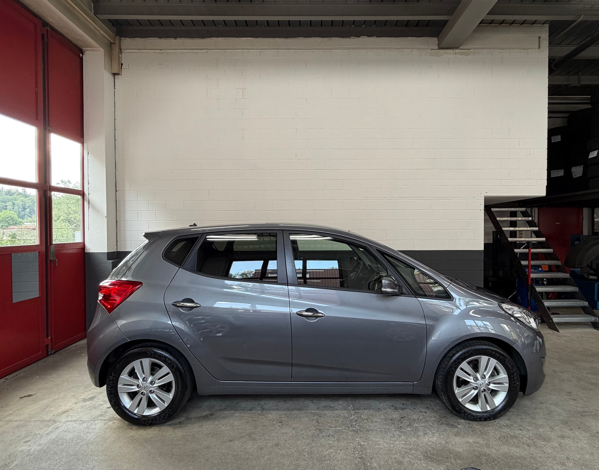 HYUNDAI iX20 1.6 Premium Automatic //NEU AB MFK!-image-4