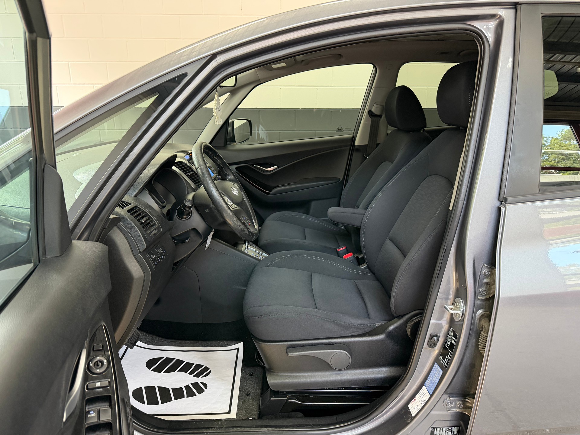 HYUNDAI iX20 1.6 Premium Automatic //NEU AB MFK!-image-8