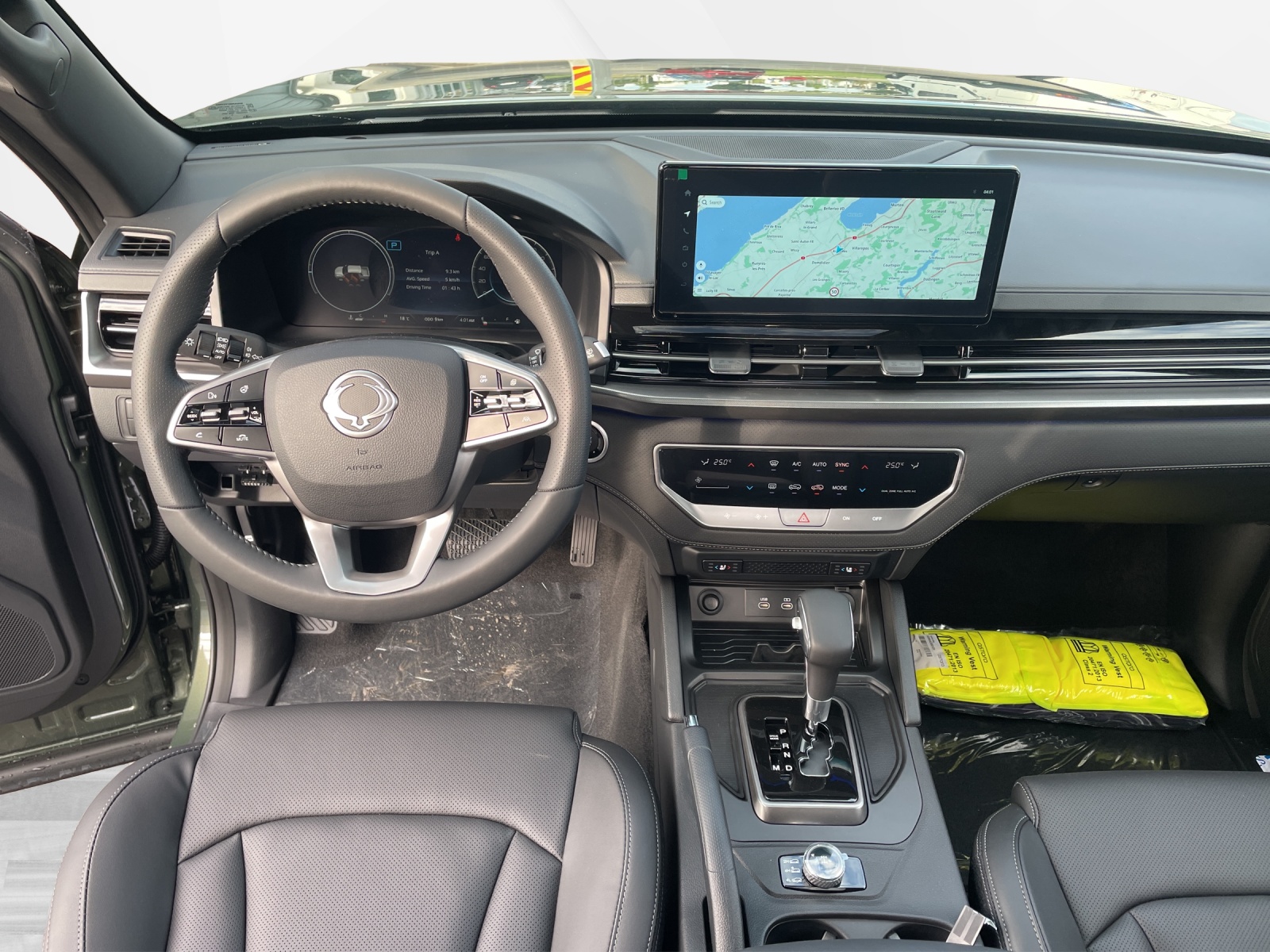 KGM-SsangYong Musso 2.2 Titanium 4WD A-image-7