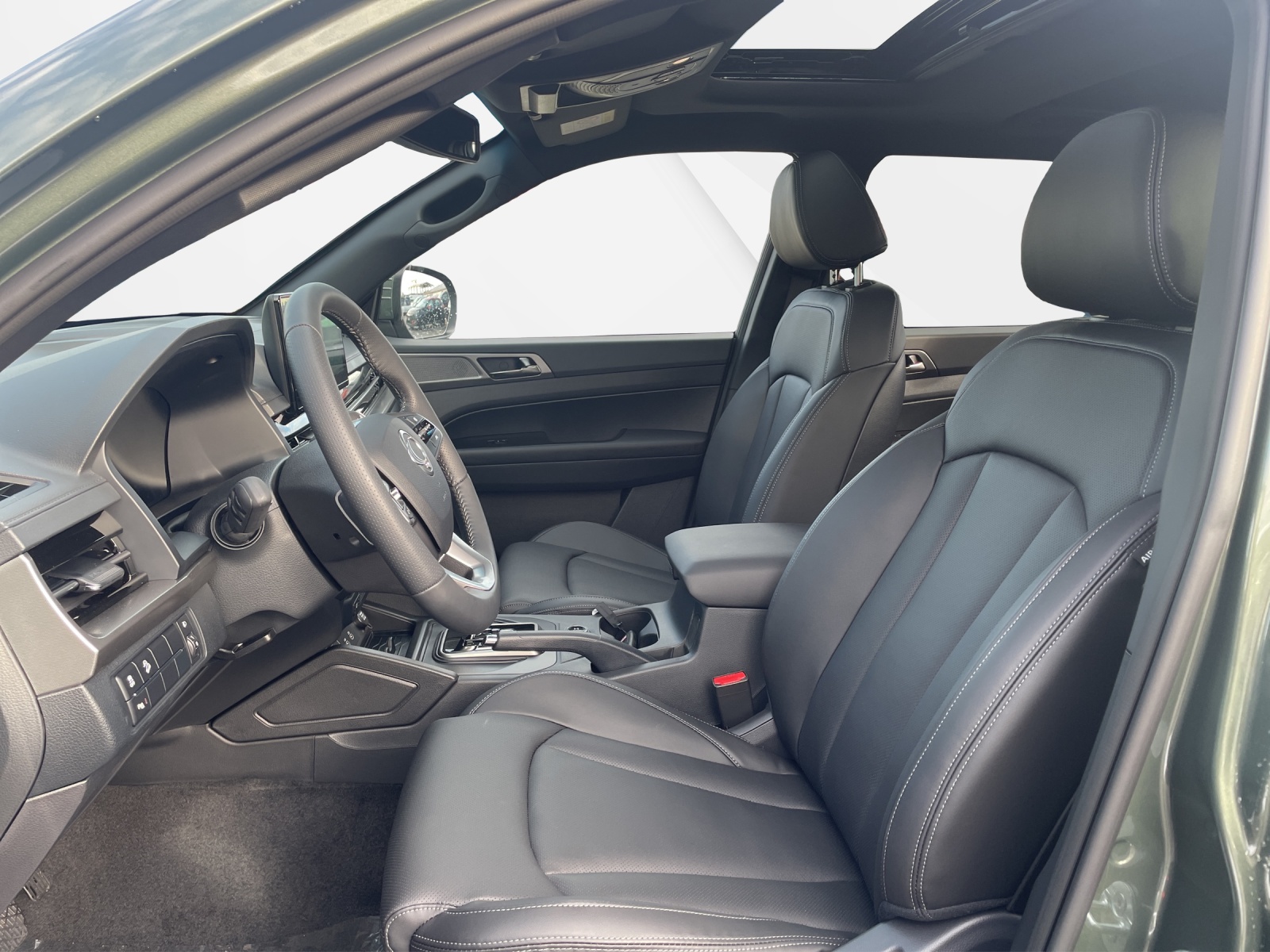 KGM-SsangYong Musso 2.2 Titanium 4WD A-image-6