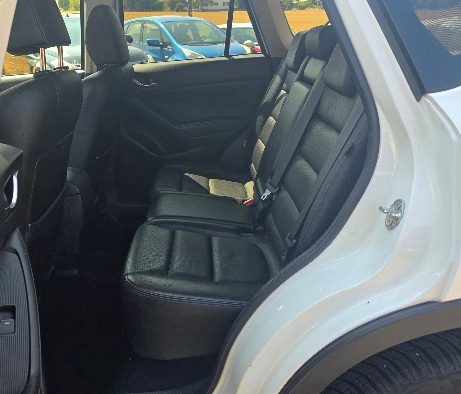 MAZDA CX-5 2.2 D HP Revolution AWD Automatic-image-9