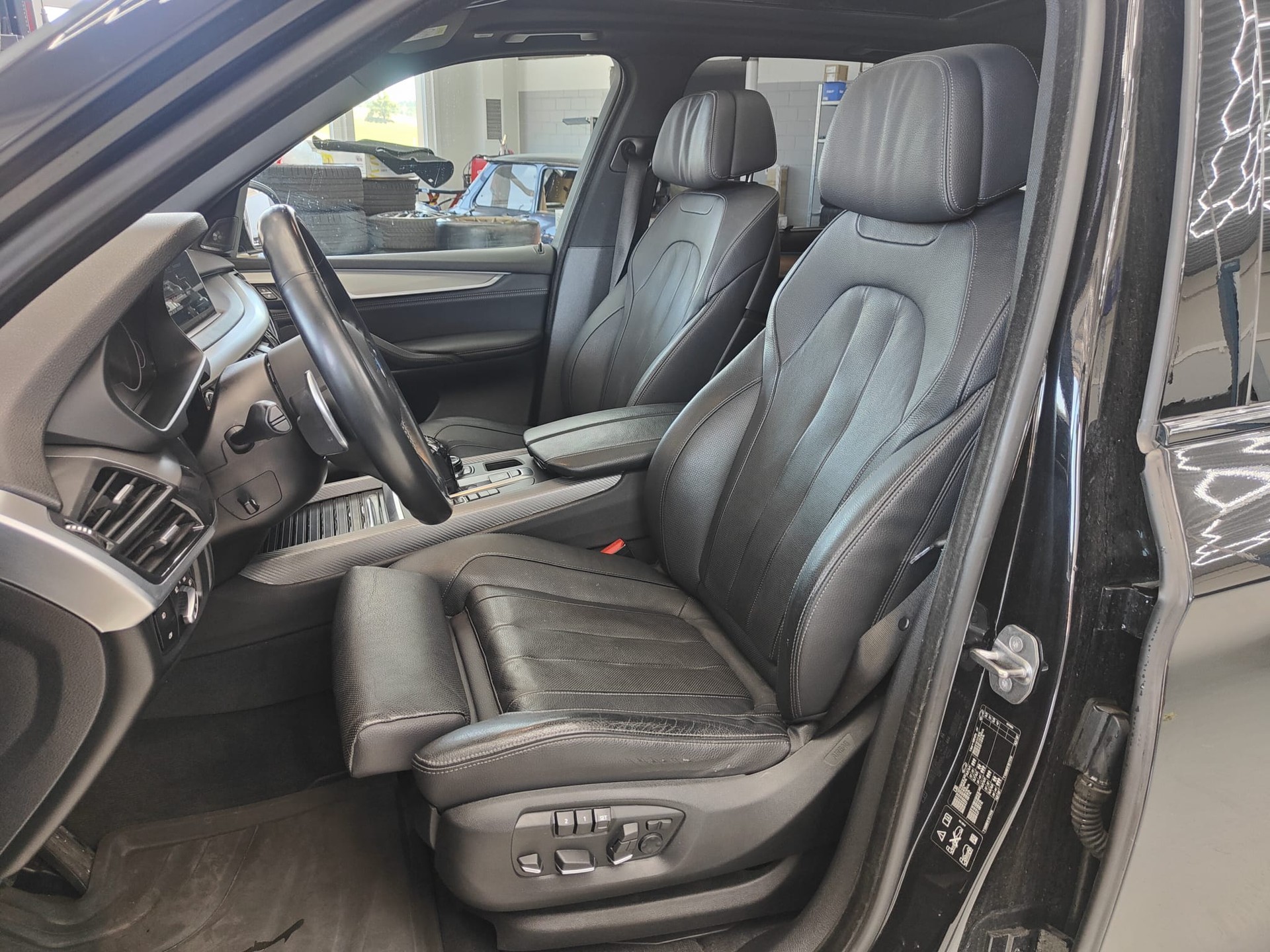 BMW X5 xDrive 40d Steptronic-image-6