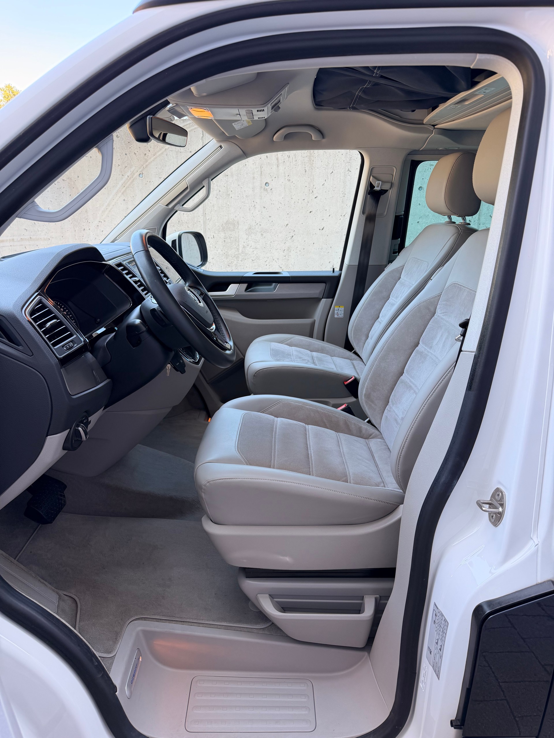 VW T6 California 2.0 TDI Ocean BLUE 4Motion DSG-image-9