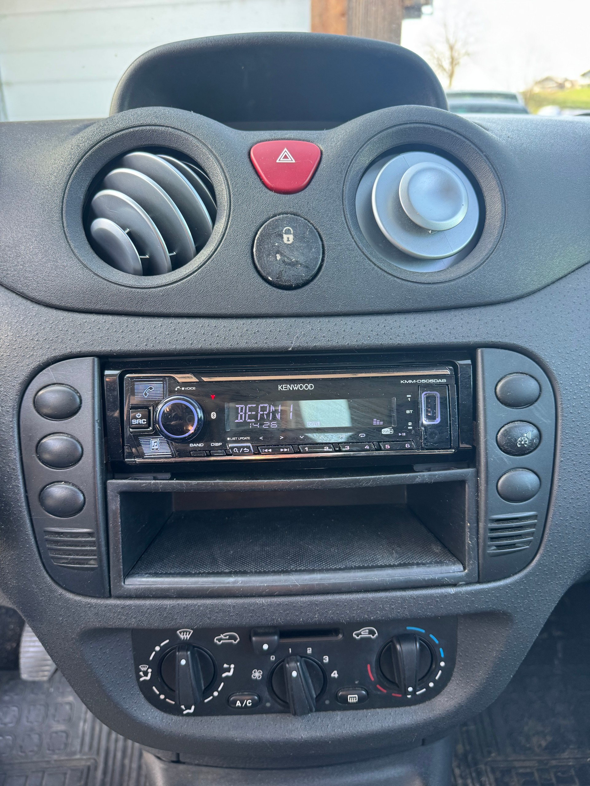 CITROEN C3 1.1i X-image-7