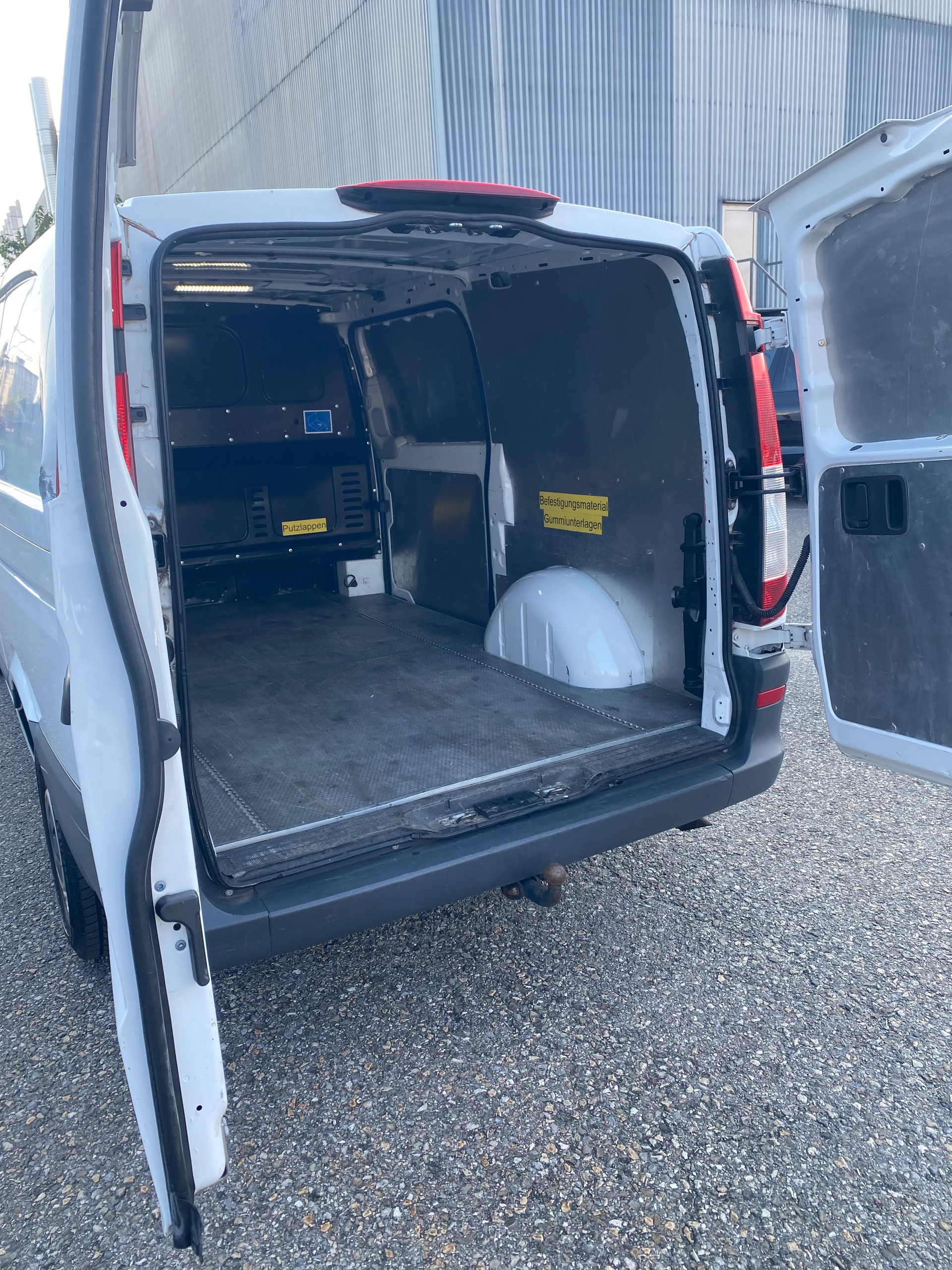 MERCEDES-BENZ Vito 113 CDI Mixto L-image-15