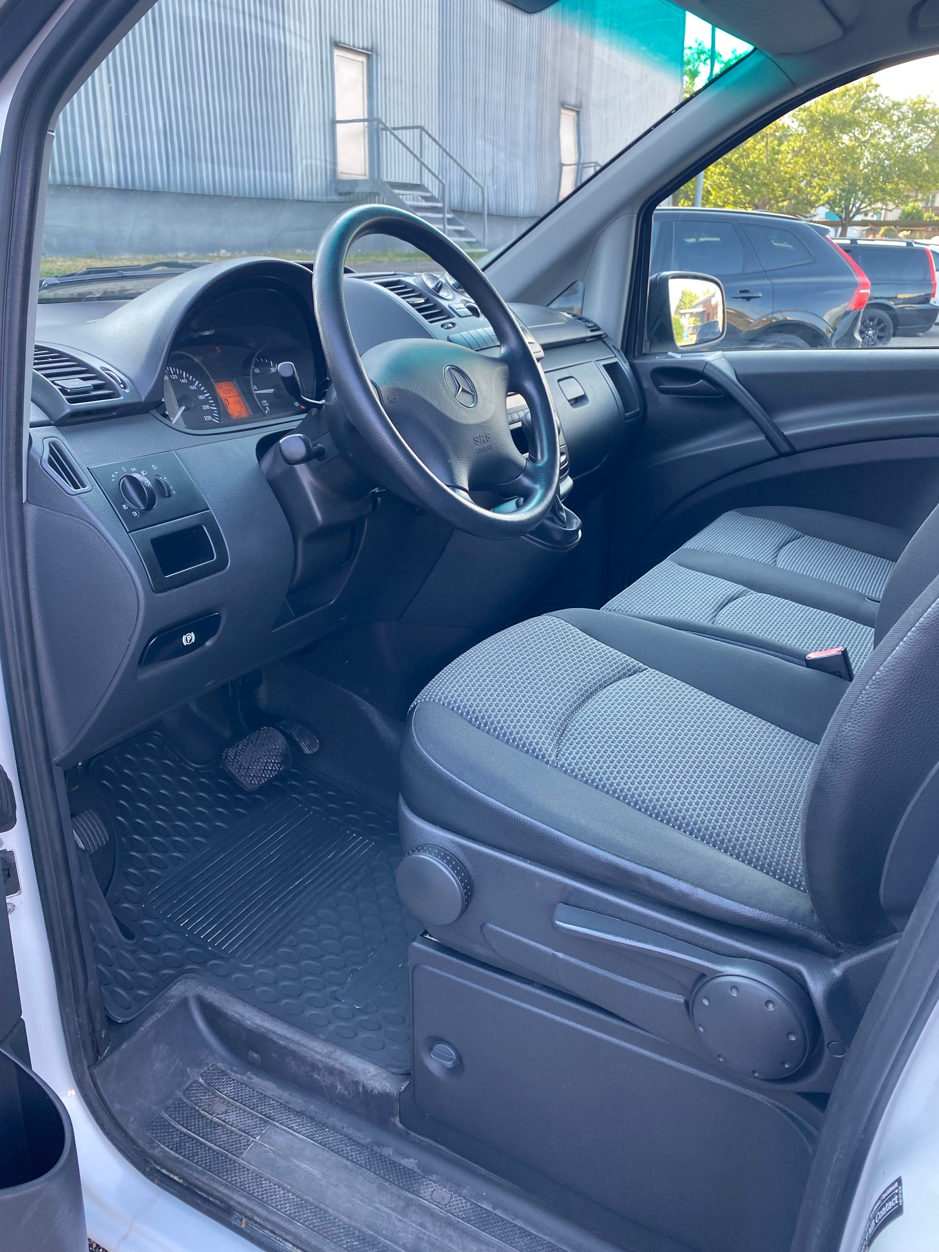 MERCEDES-BENZ Vito 113 CDI Mixto L-image-10