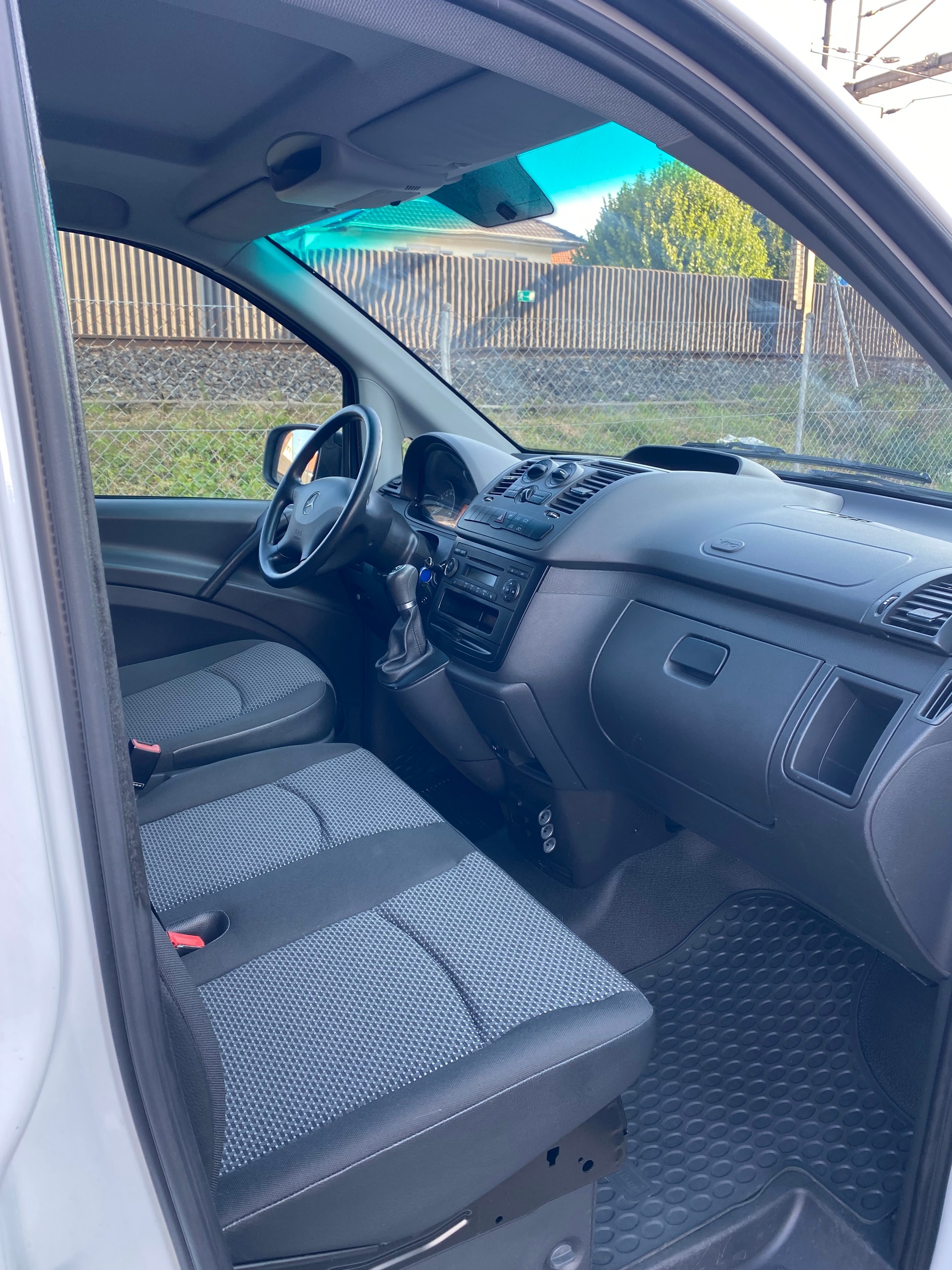 MERCEDES-BENZ Vito 113 CDI Mixto L-image-11