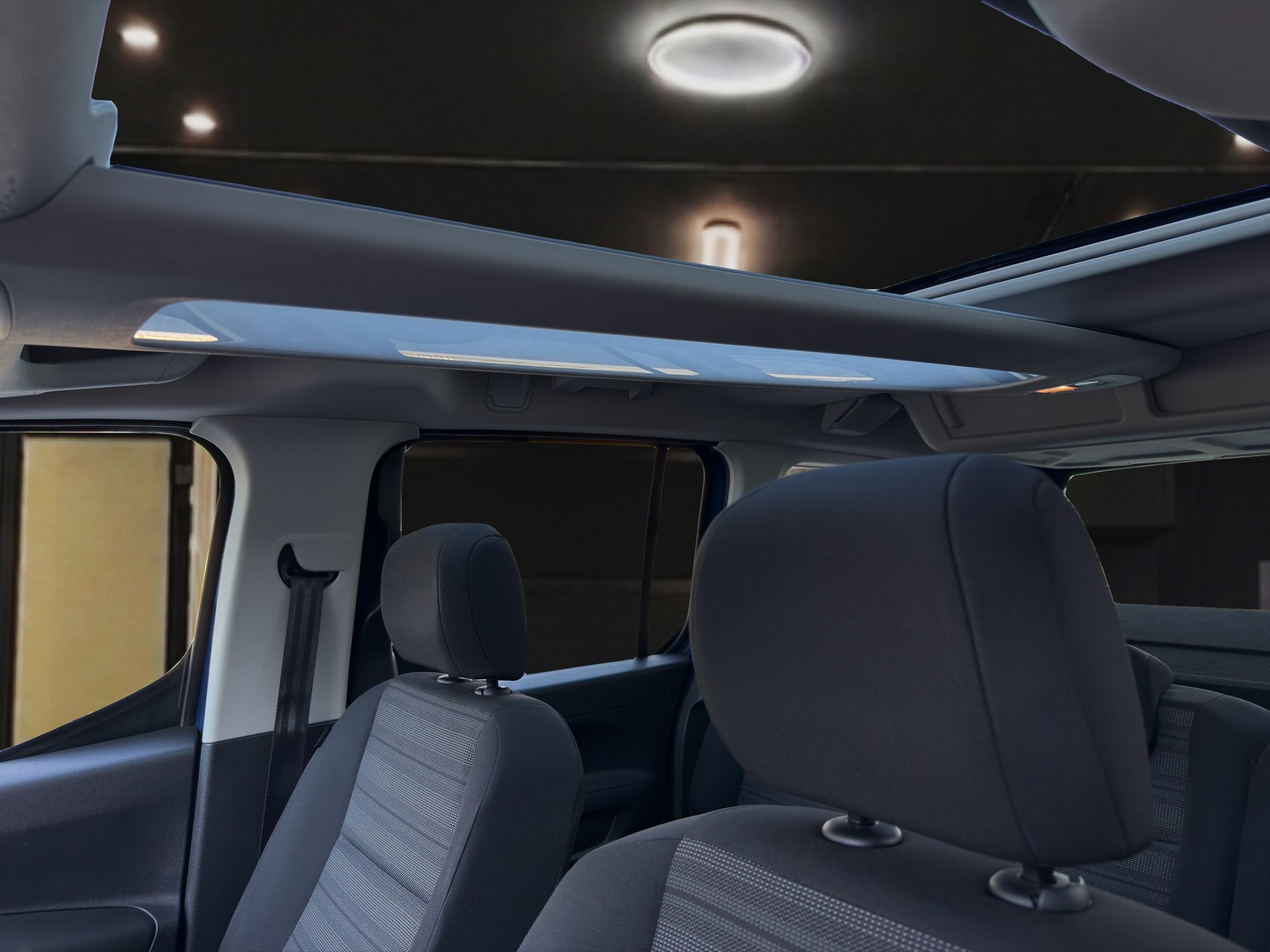 OPEL Combo Life 1.5 D Ultimate S/S-image-9