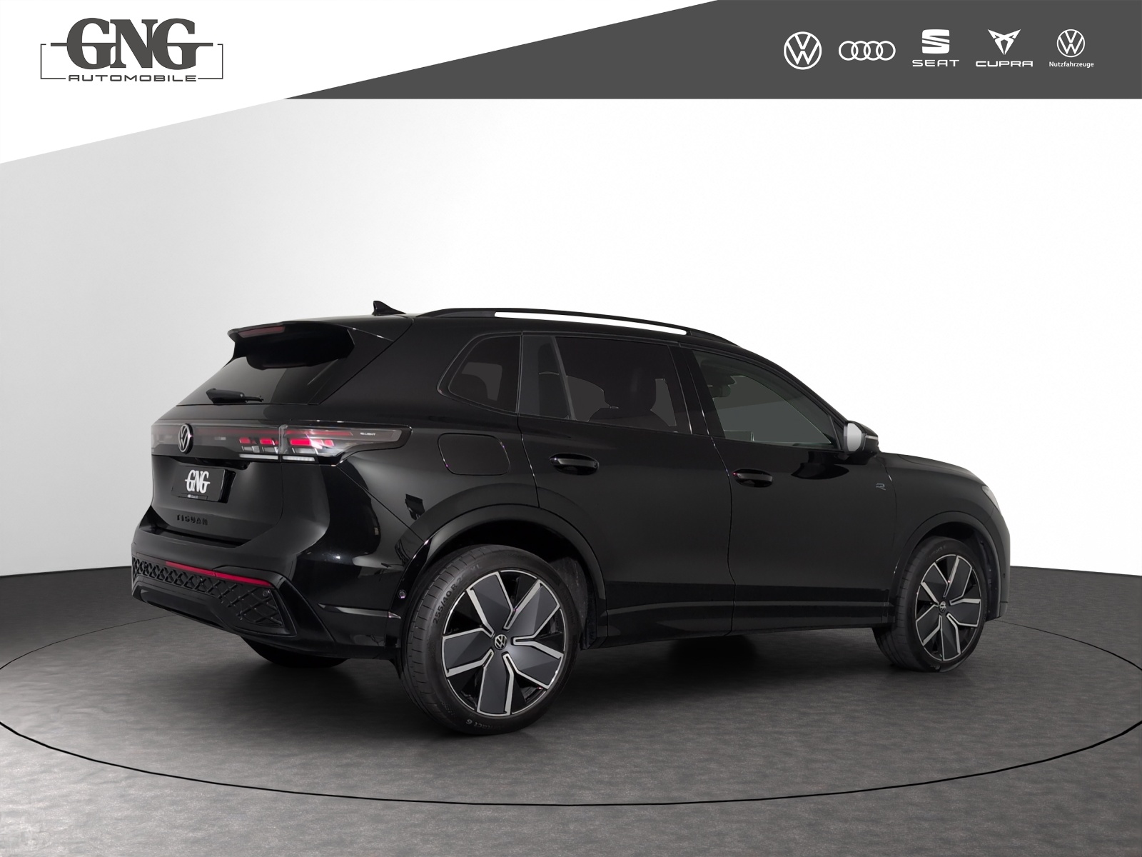 VW Tiguan 2.0 TSI United DSG 4Motion-image-2