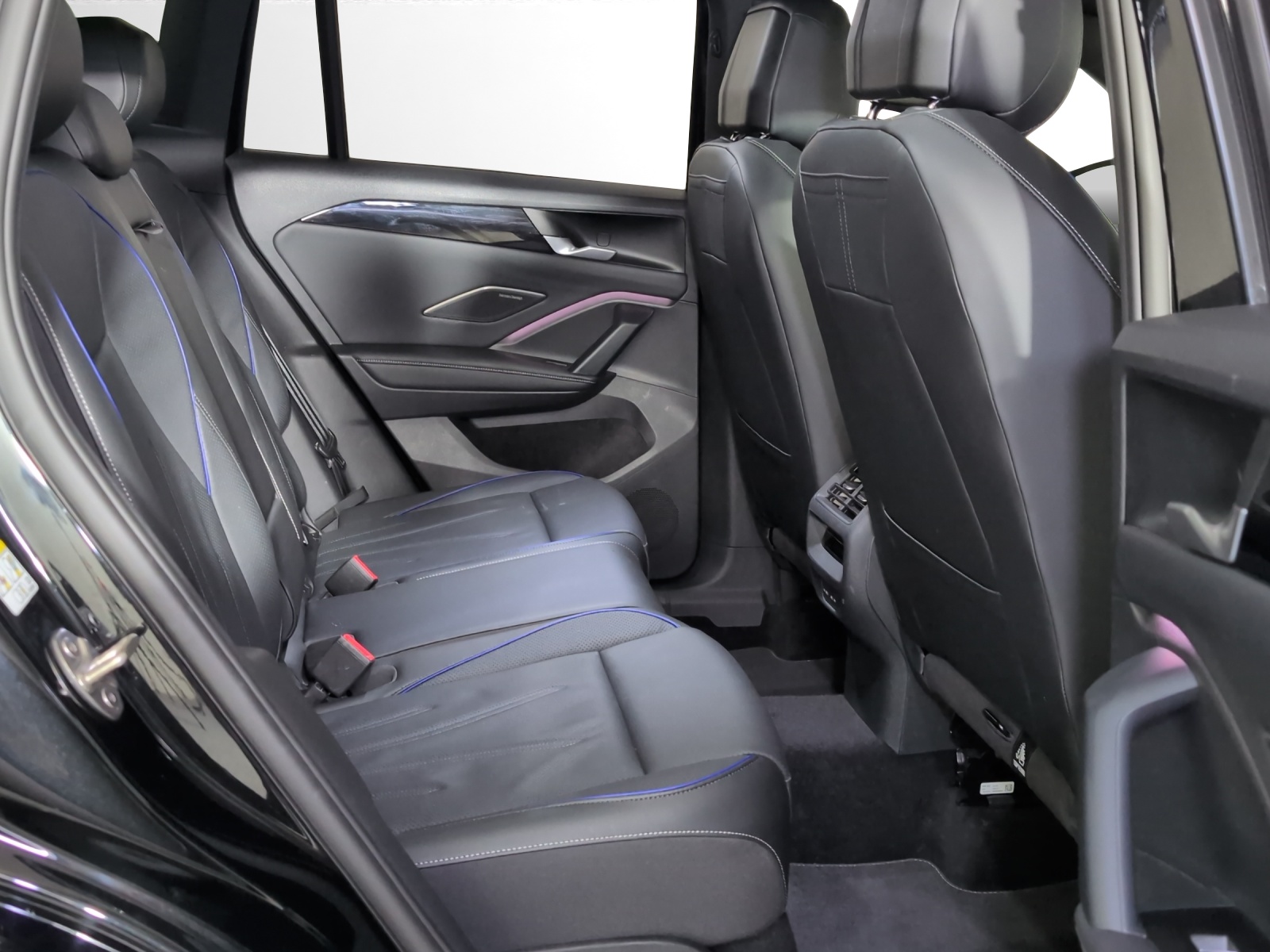 VW Tiguan 2.0 TSI United DSG 4Motion-image-8
