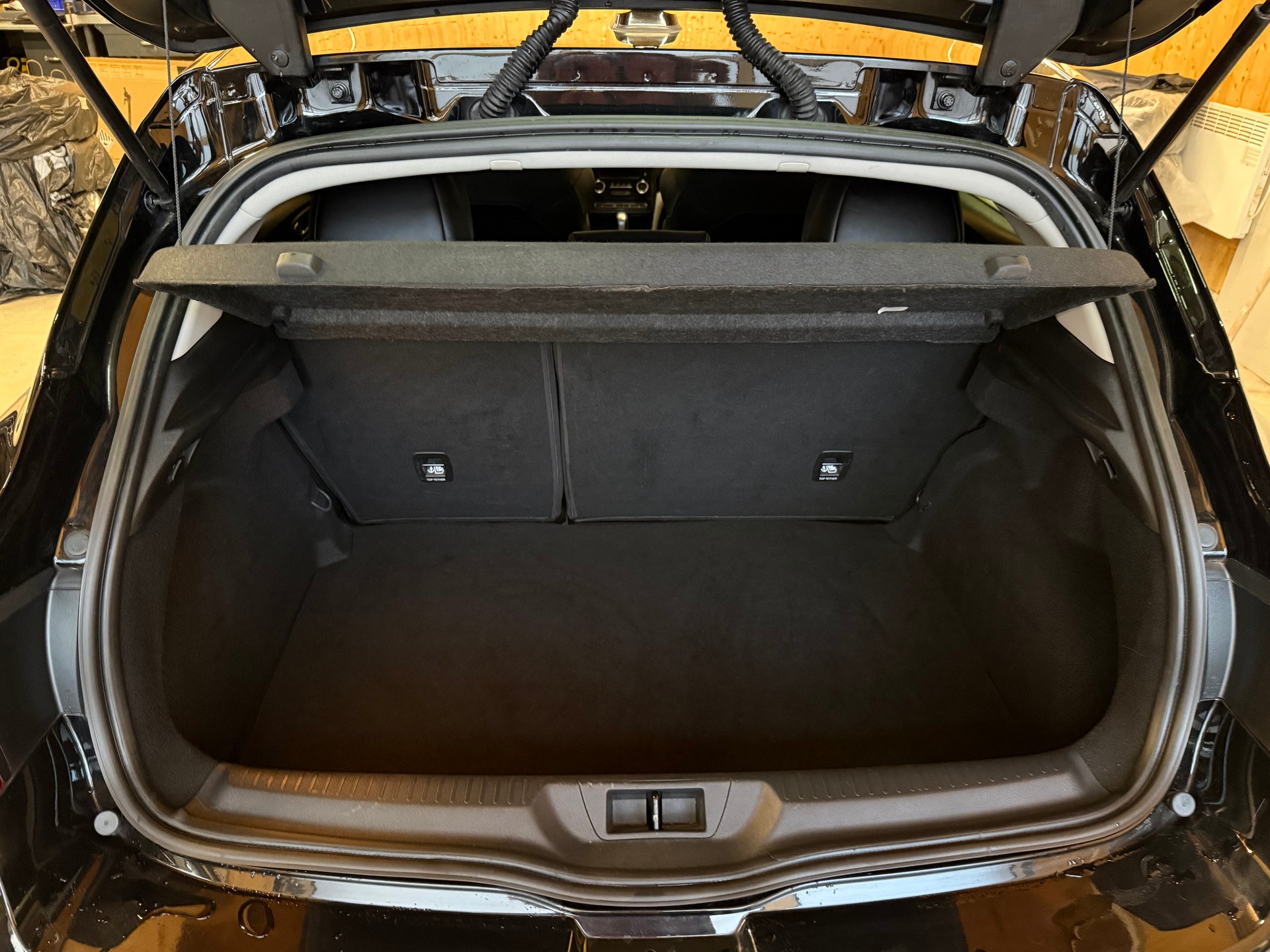 RENAULT Mégane 1.6 16V Turbo GT EDC-image-14