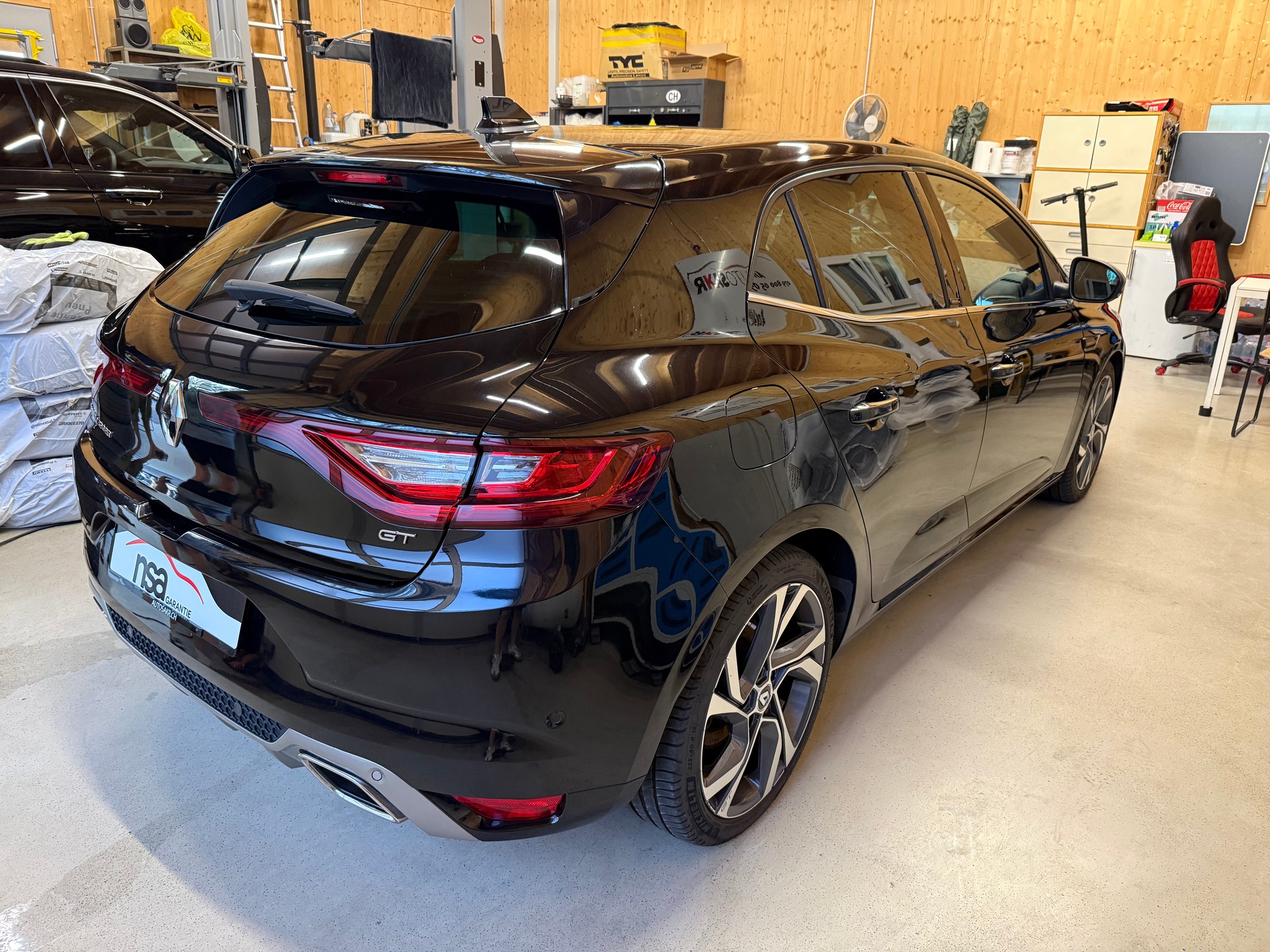 RENAULT Mégane 1.6 16V Turbo GT EDC-image-3