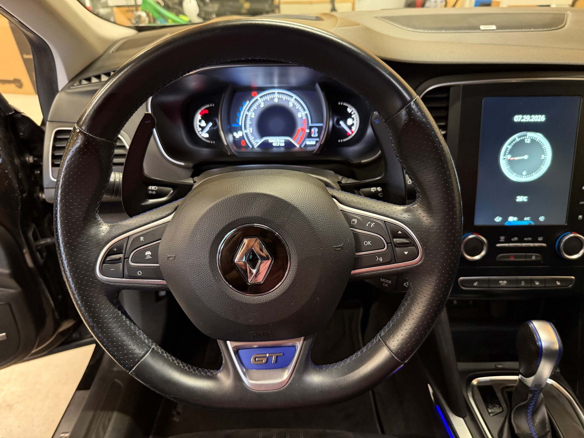 RENAULT Mégane 1.6 16V Turbo GT EDC-image-9
