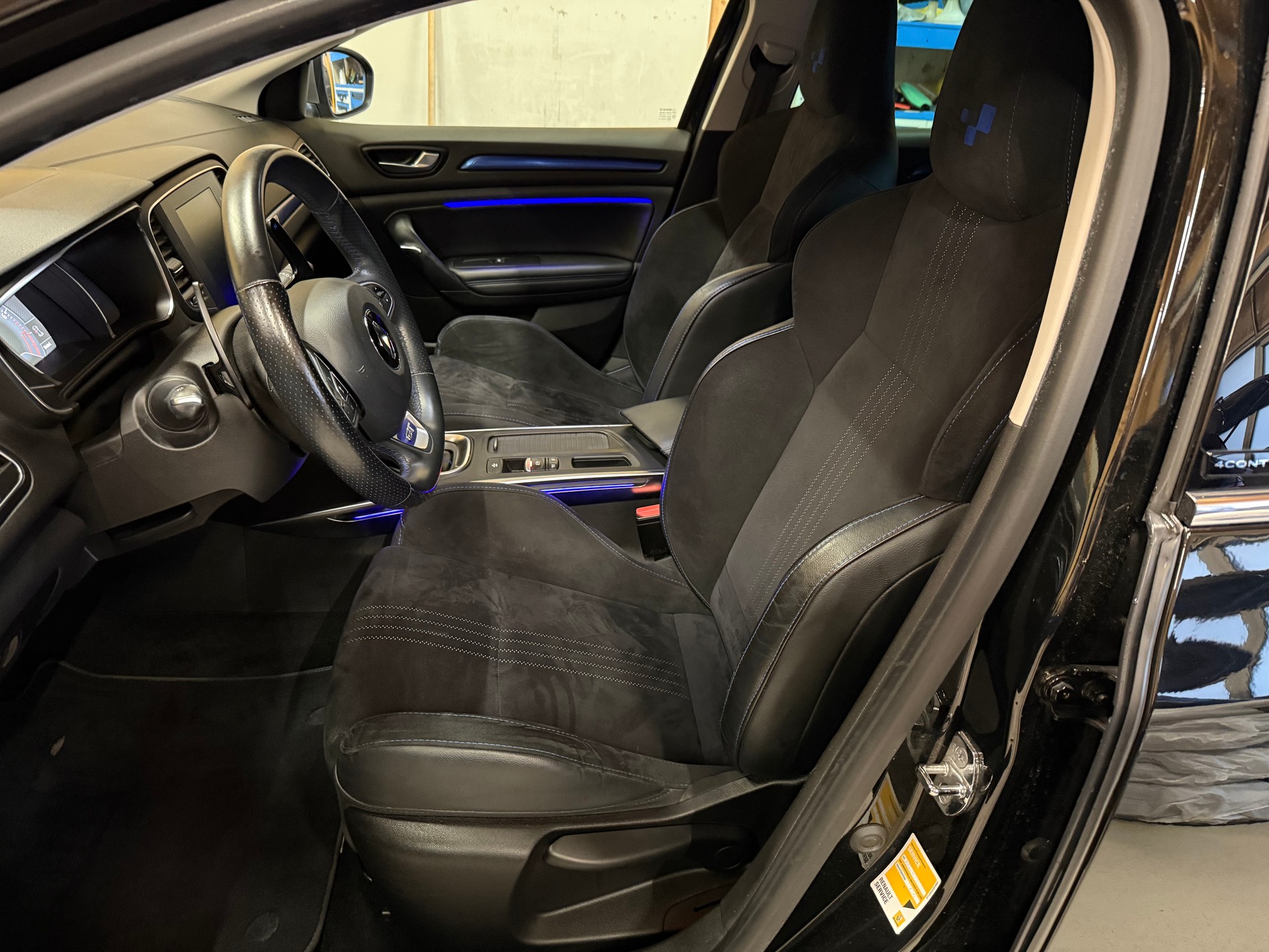 RENAULT Mégane 1.6 16V Turbo GT EDC-image-6