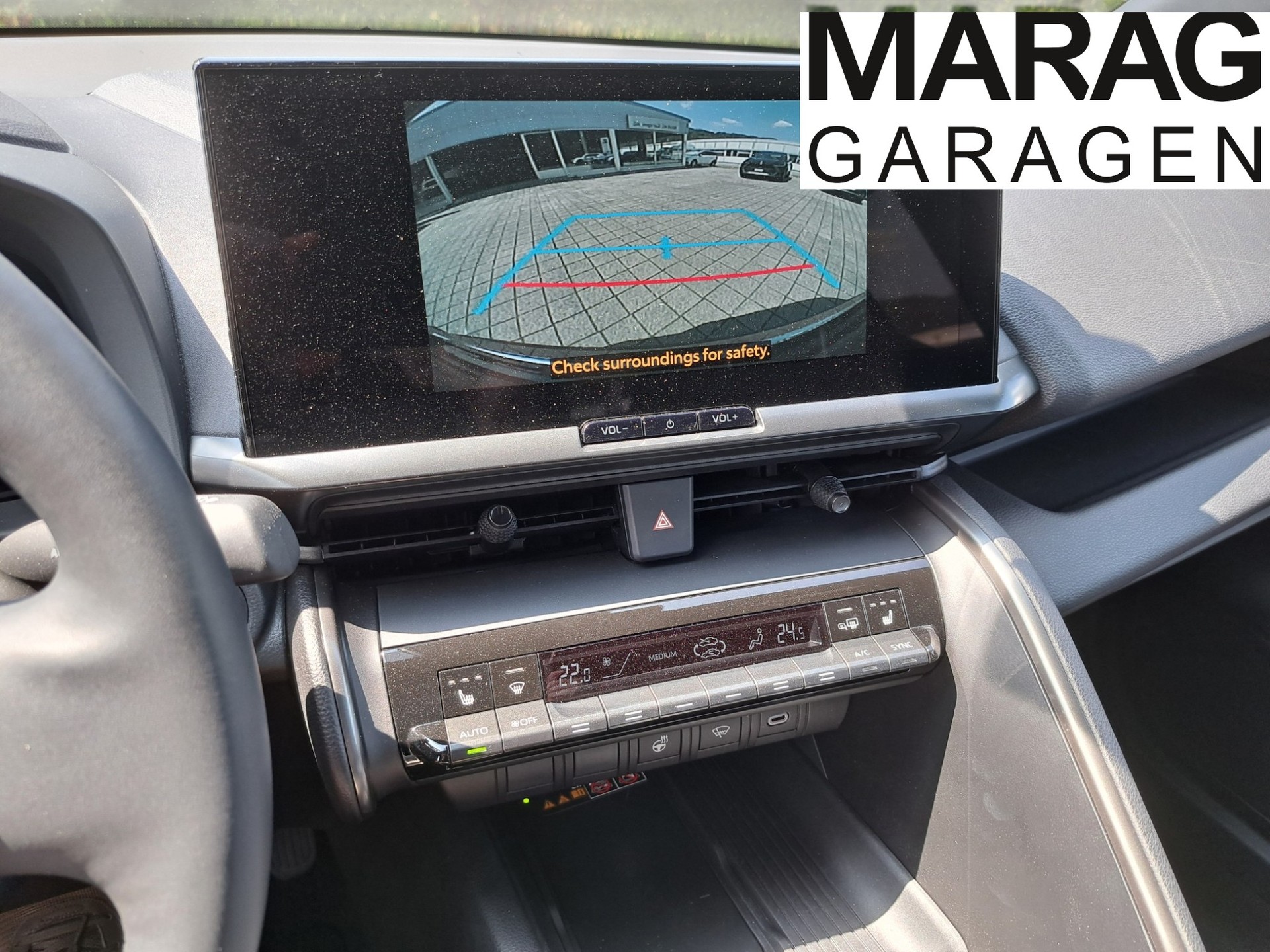 TOYOTA C-HR 2.0 PHEV CVT Swiss Edition-image-12
