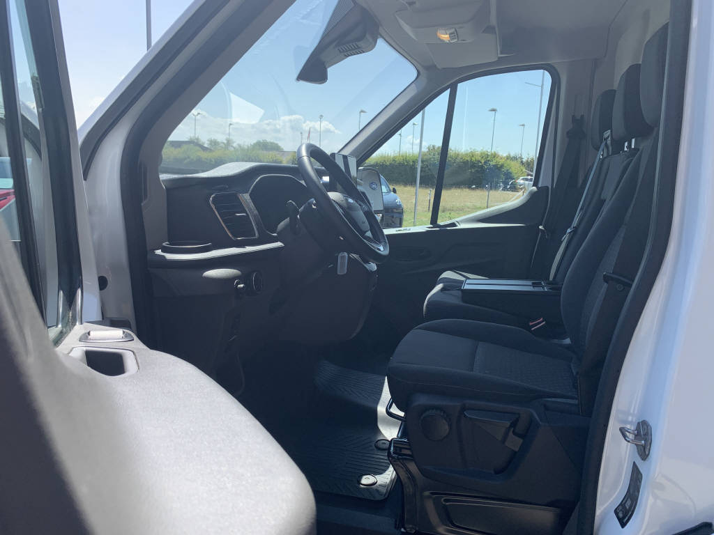 FORD Transit Van 350 L2H2 2.0 EcoBlue 130 Trend-image-7