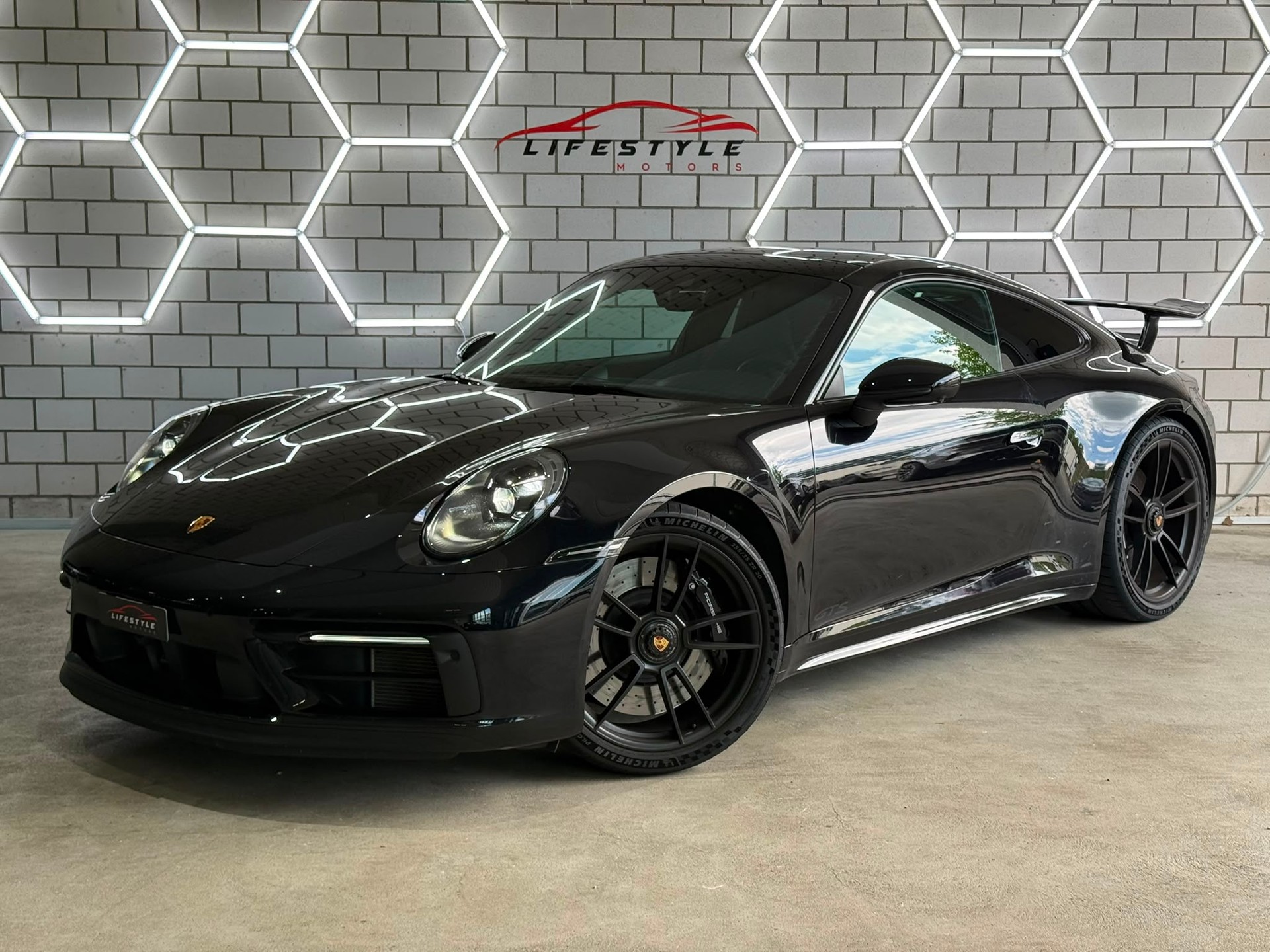 PORSCHE 911 992.1 Carrera GTS PDK mit Aerokit-image-0