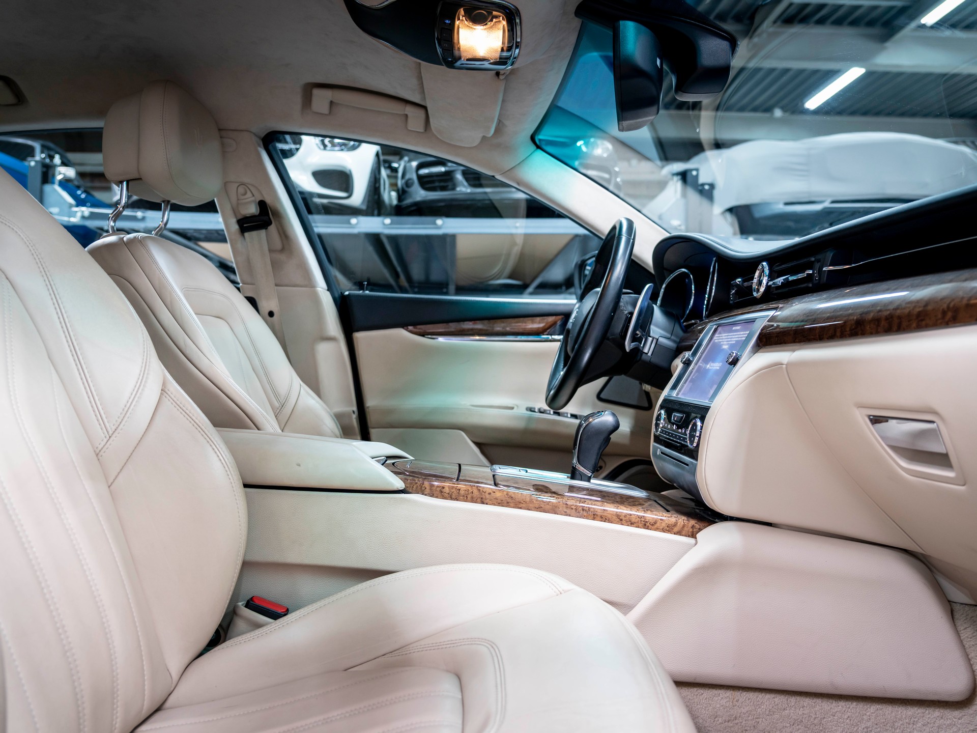 MASERATI Quattroporte 3.8 V8 DI Biturbo GTS Automatica-image-22