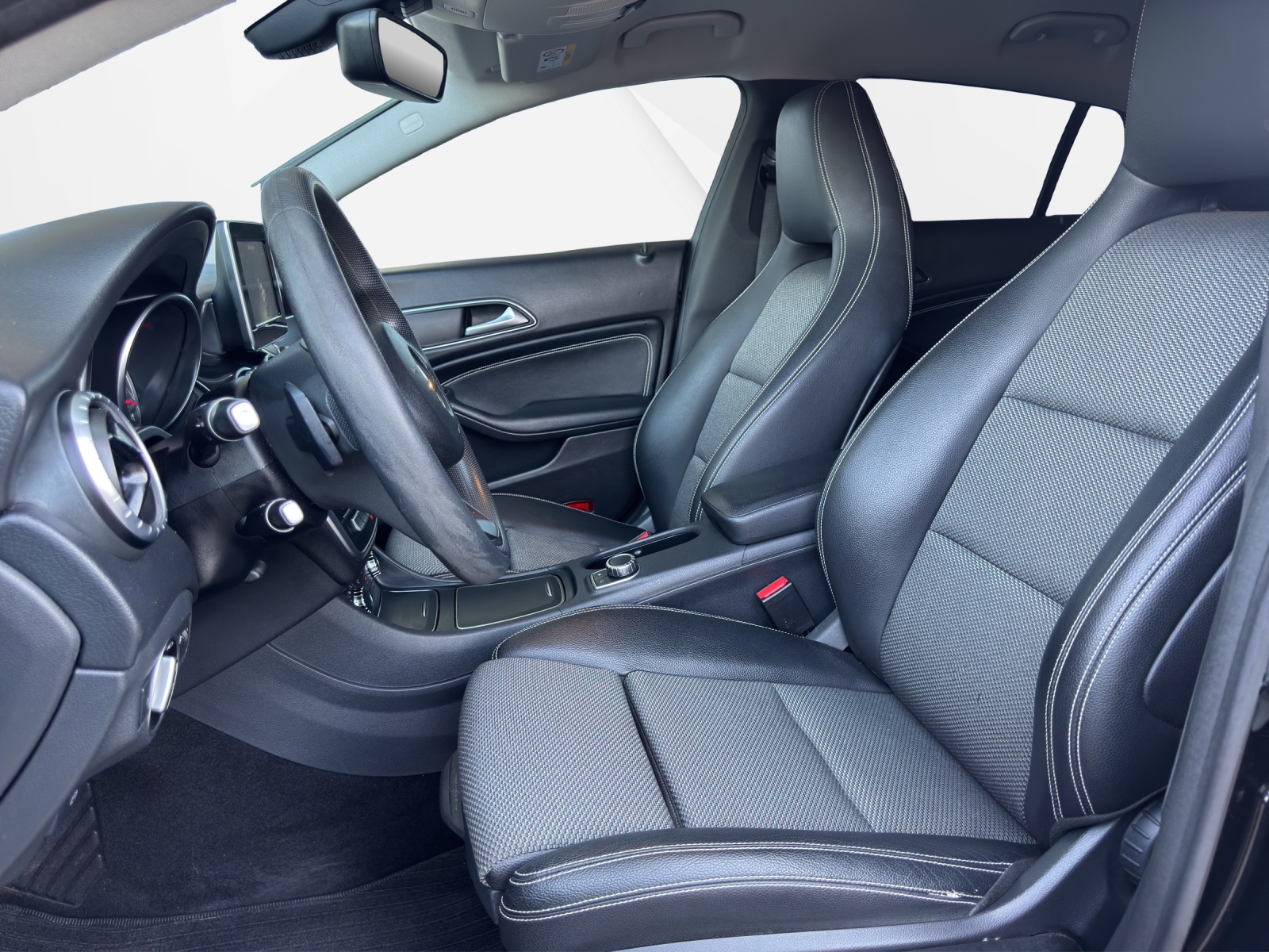 MERCEDES-BENZ CLA Shooting Brake 180 d 7G-DCT-image-8