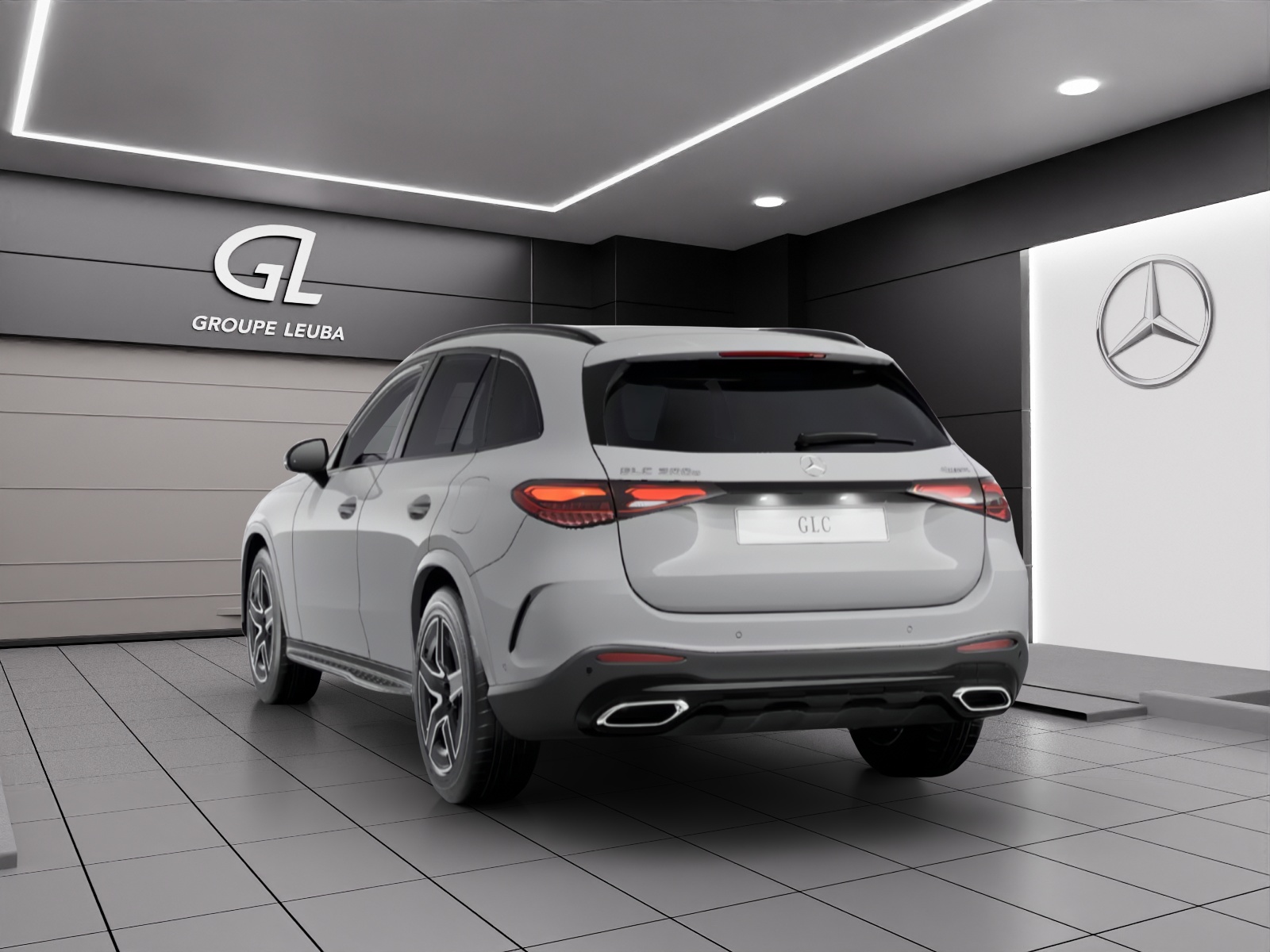 MERCEDES-BENZ GLC 300 e 4Matic EQ Star 9G-Tronic-image-3
