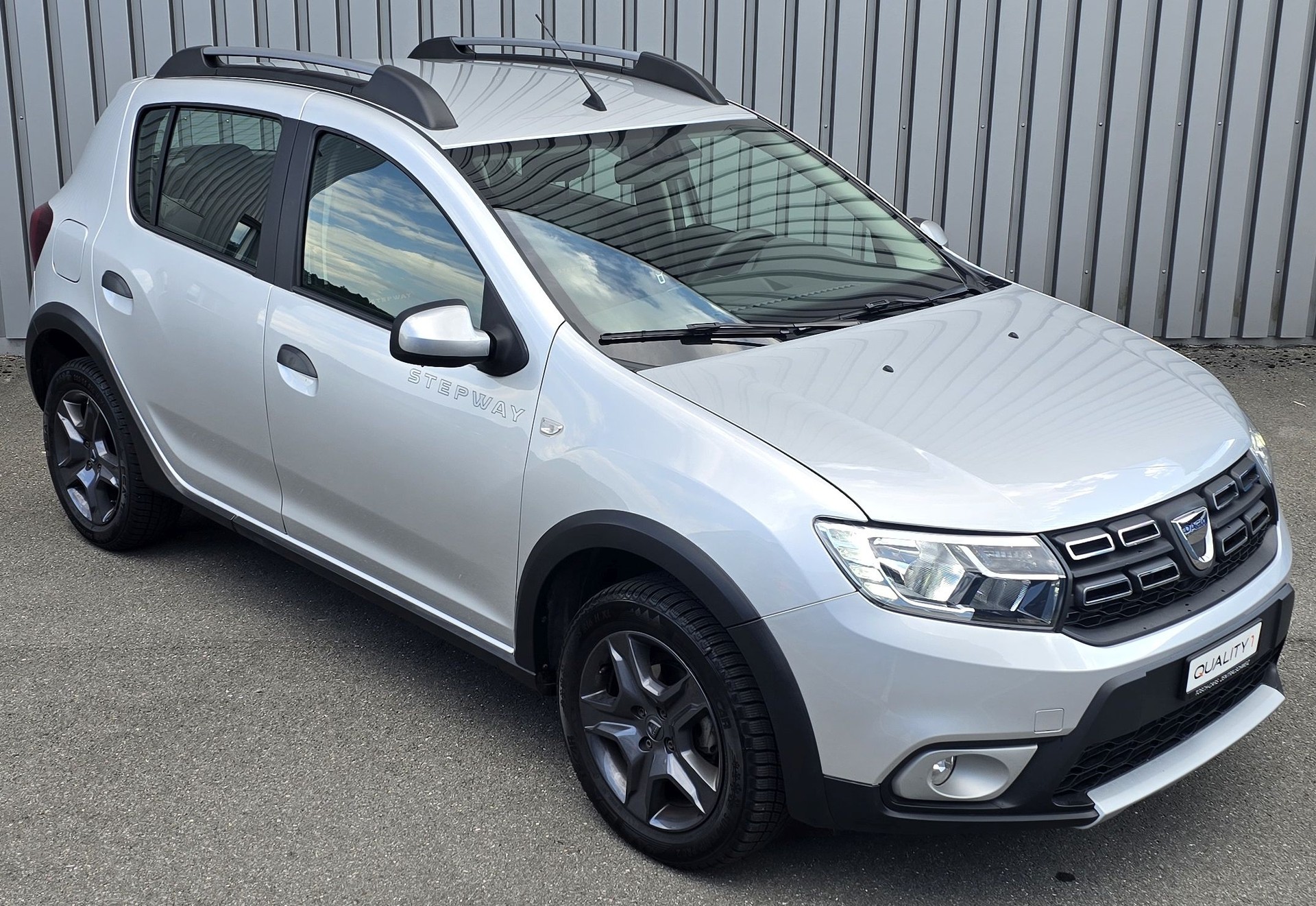 DACIA Sandero Tce 90 Stepway Automatic-image-1