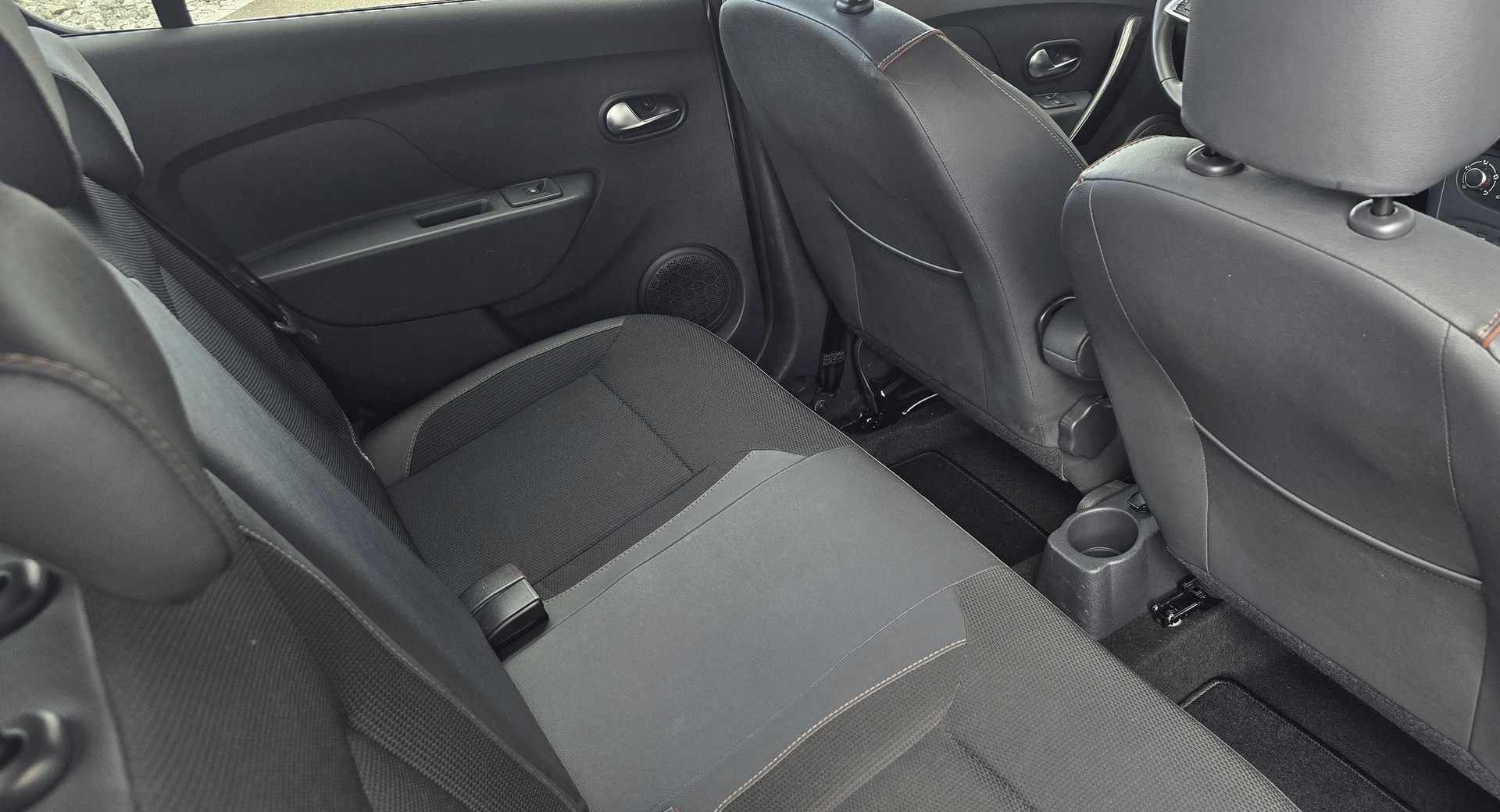 DACIA Sandero Tce 90 Stepway Automatic-image-12