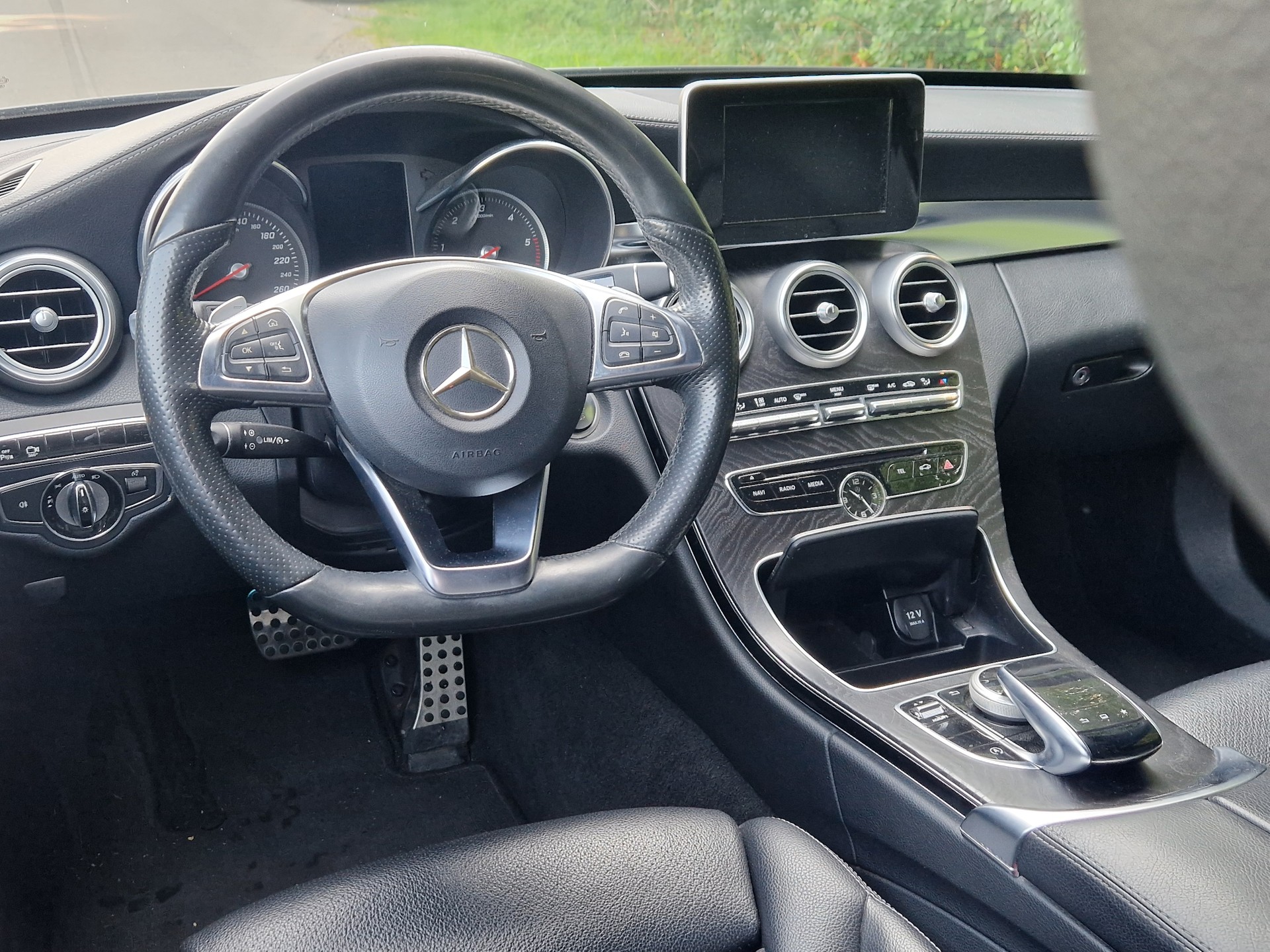 MERCEDES-BENZ C 250 BlueTEC AMG Line 4Matic 7G-Tronic-image-8