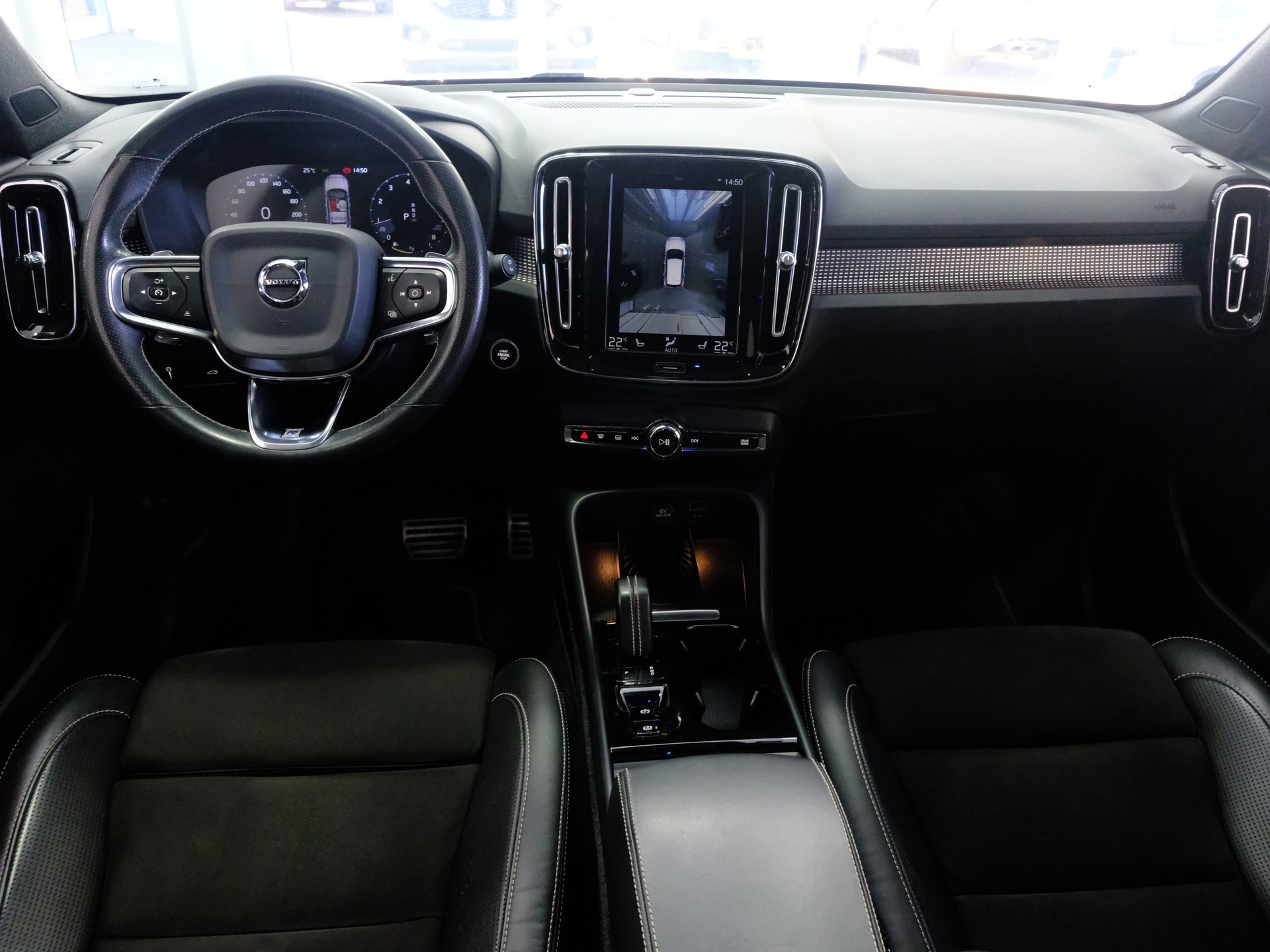 VOLVO XC40 T5 AWD R-Design Geartronic-image-12