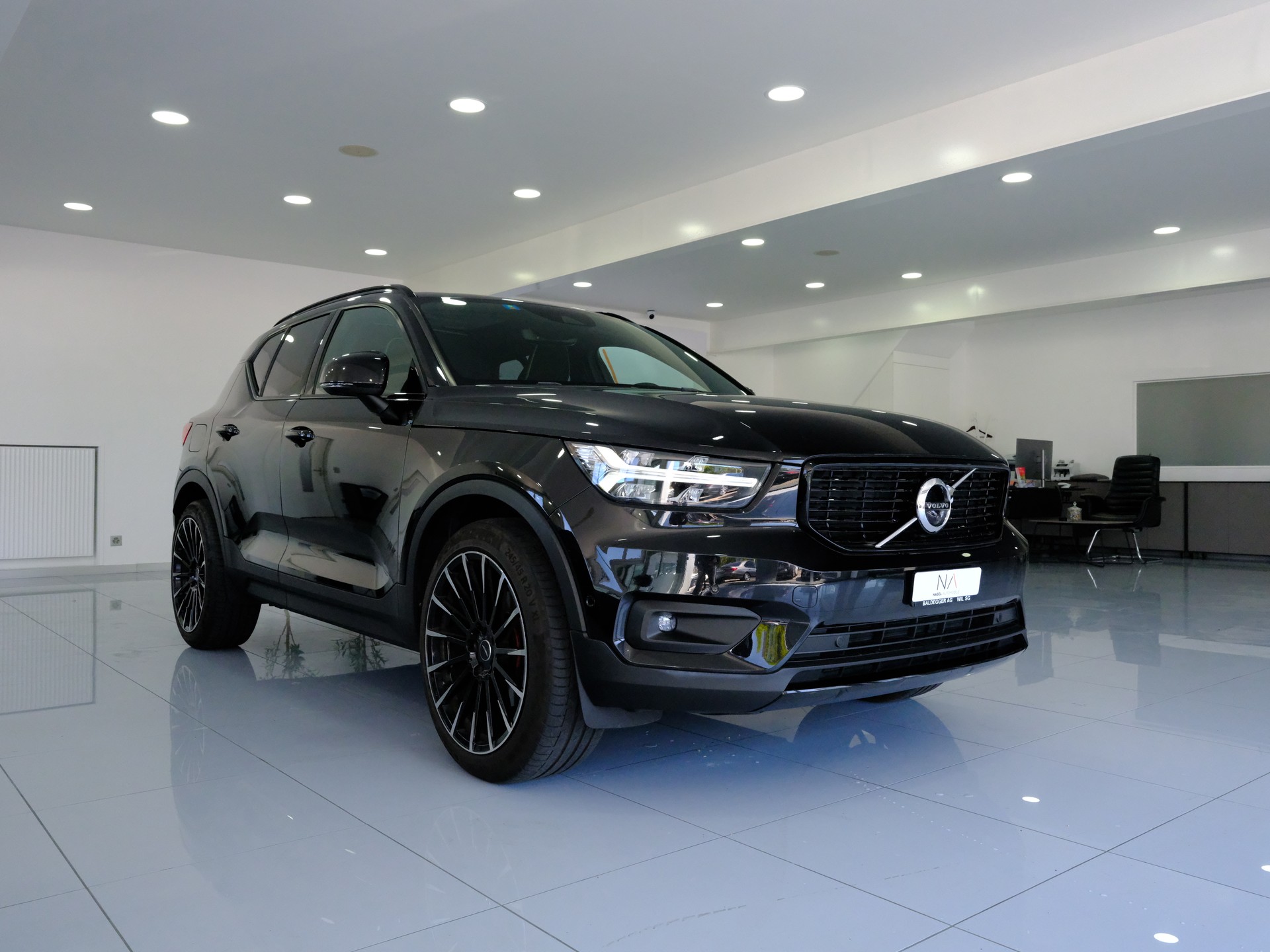 VOLVO XC40 T5 AWD R-Design Geartronic-showroom-element-1