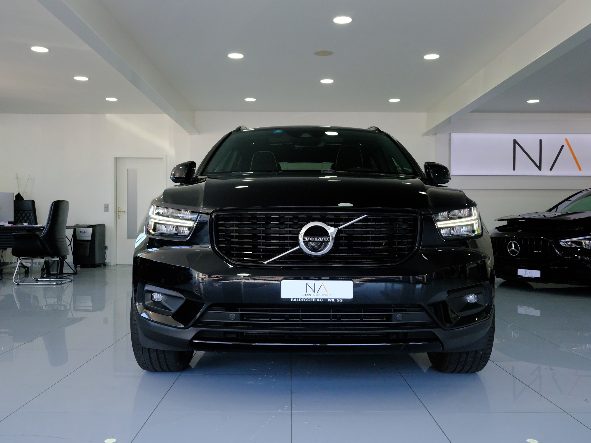 VOLVO XC40 T5 AWD R-Design Geartronic-showroom-element-2