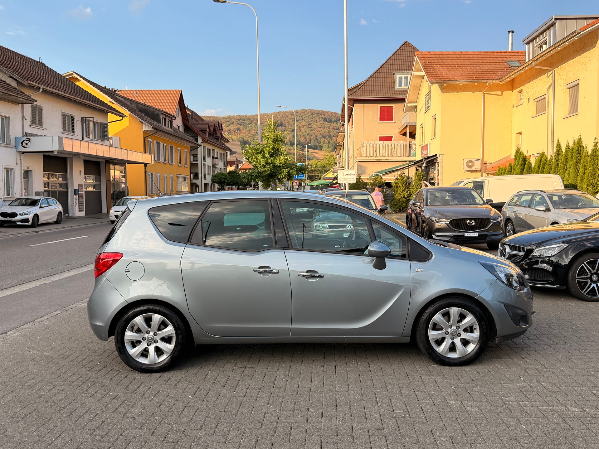 OPEL Meriva 1.4 Turbo Cosmo Automatic-image-8