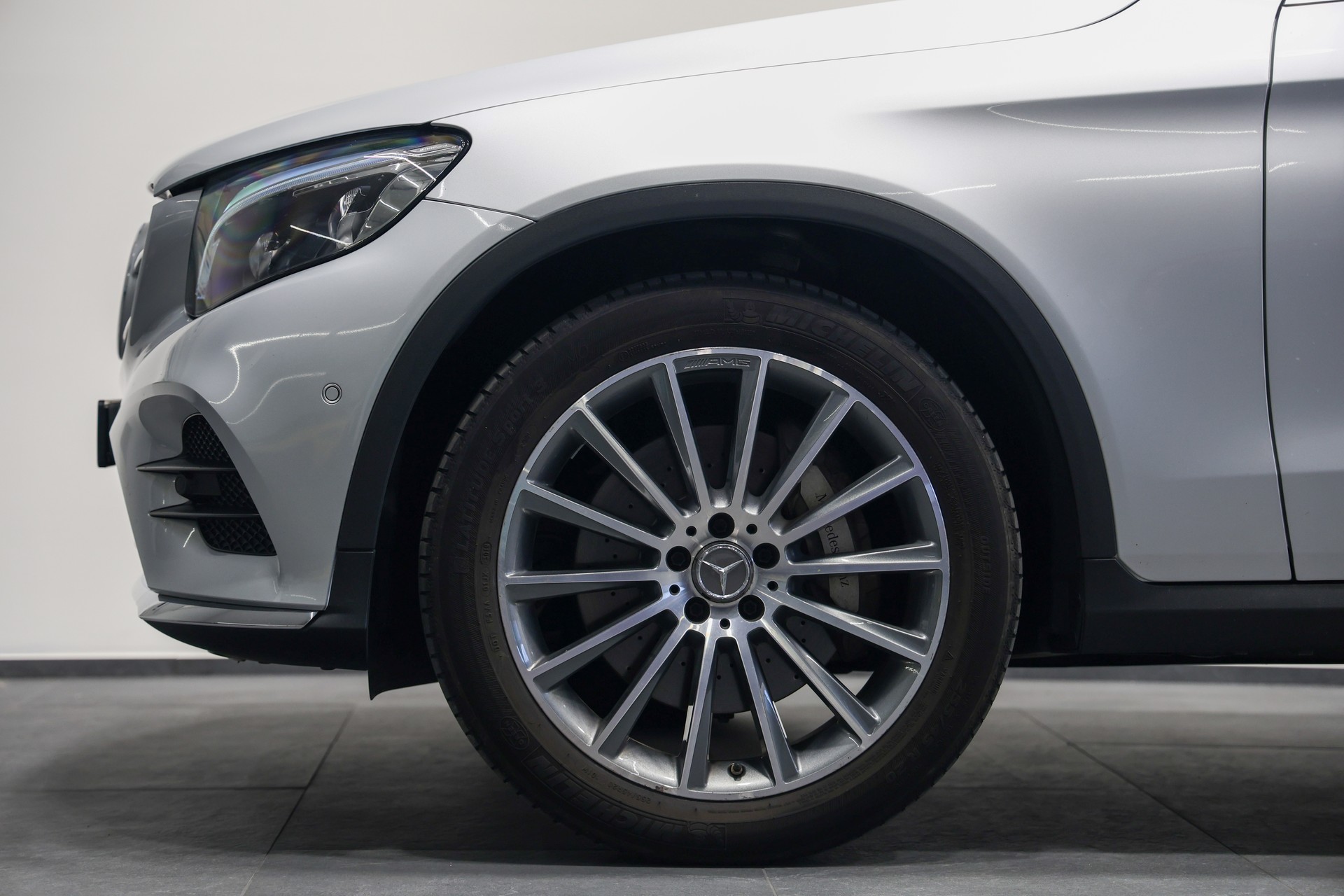 MERCEDES-BENZ GLC 250 d AMG Line 4Matic 9G-Tronic *CH-Fahrzeug*AHK 2500kg*-image-11