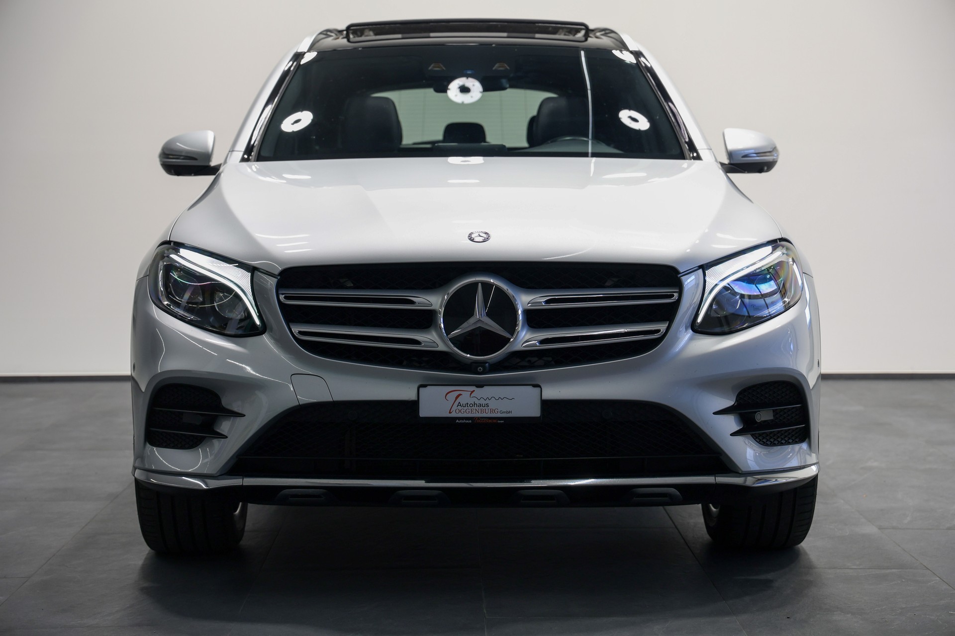 MERCEDES-BENZ GLC 250 d AMG Line 4Matic 9G-Tronic *CH-Fahrzeug*AHK 2500kg*-image-4