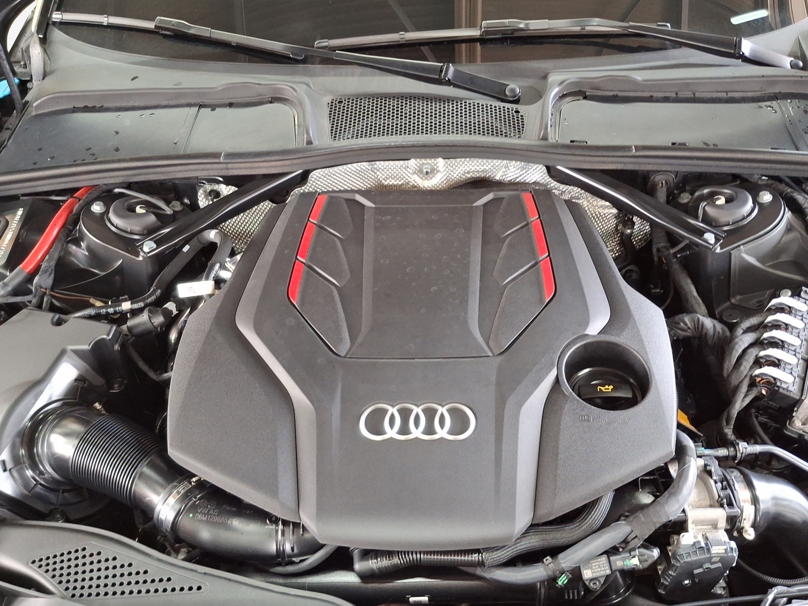 AUDI S5 Cabriolet 3.0 TFSI quattro tiptronic-image-15