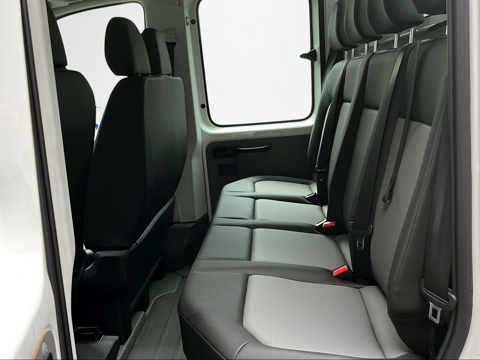 VW Crafter 35 DOKA 3640 177PS Aut 4M-image-8