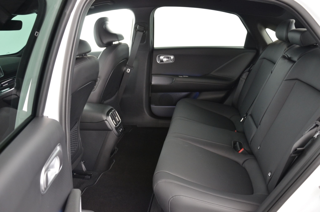 HYUNDAI IONIQ 6 TOP LINE 77,4 kWh 4WD-image-13