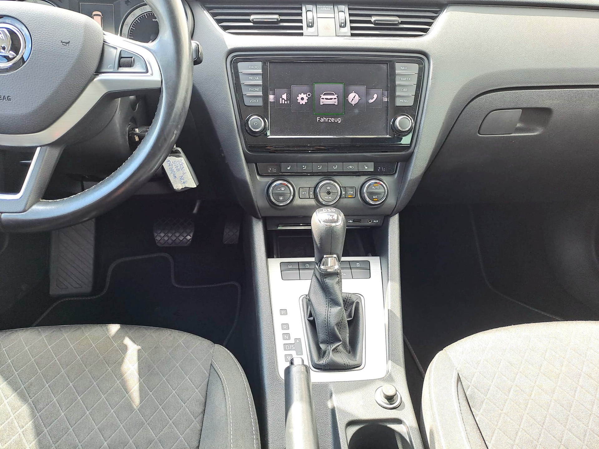 SKODA Octavia Combi 1.8 TSI Style 4x4 DSG inkl. AHK-image-10