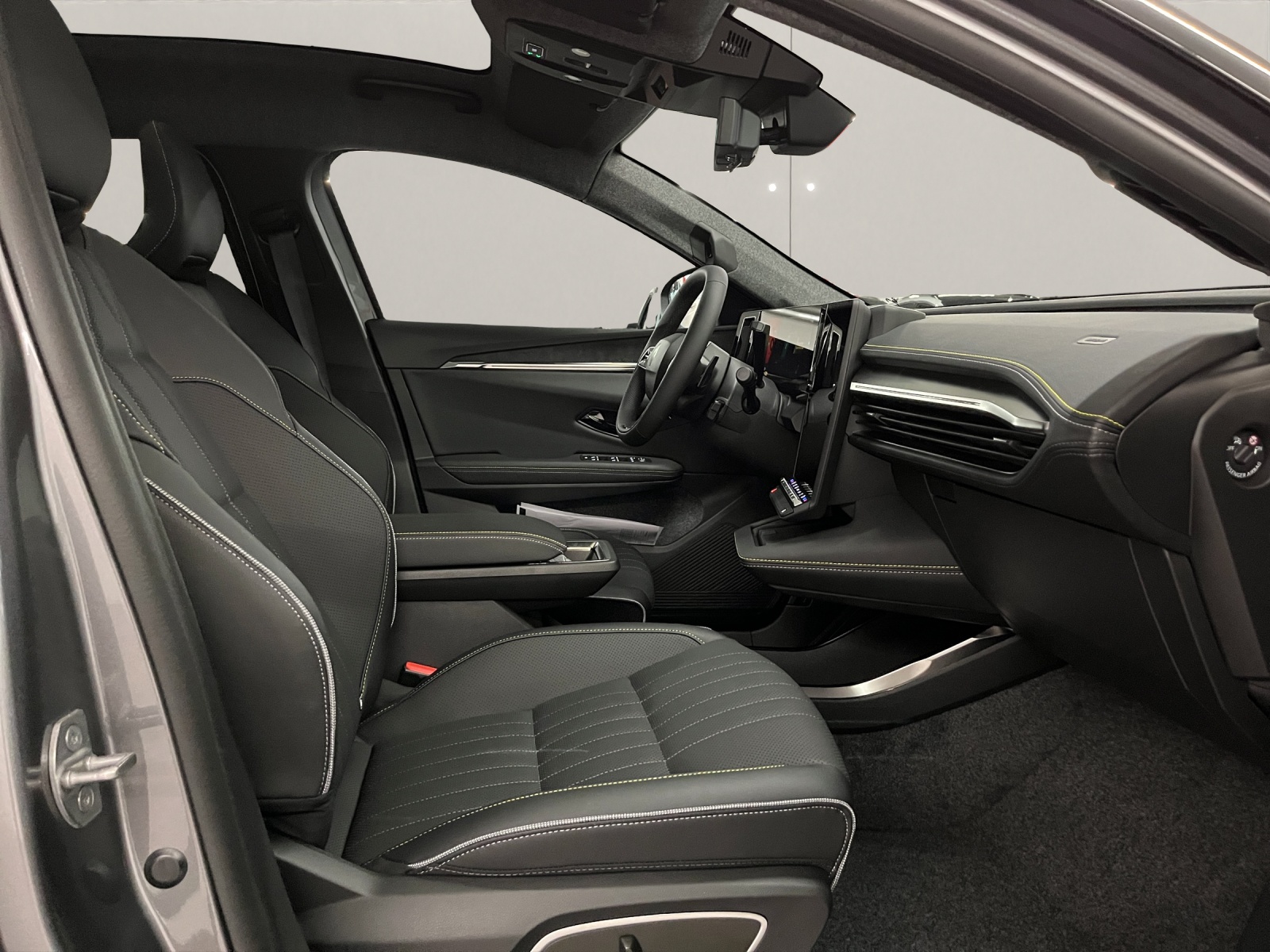 RENAULT Scénic E-Tech iconic-image-12