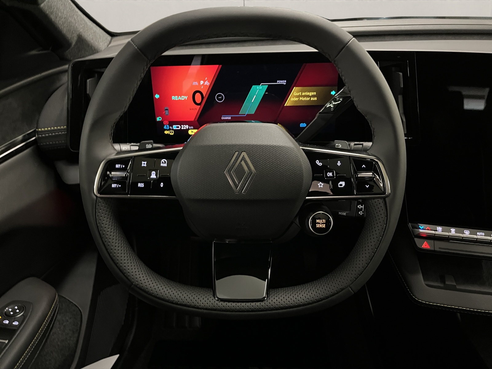 RENAULT Scénic E-Tech iconic-image-8