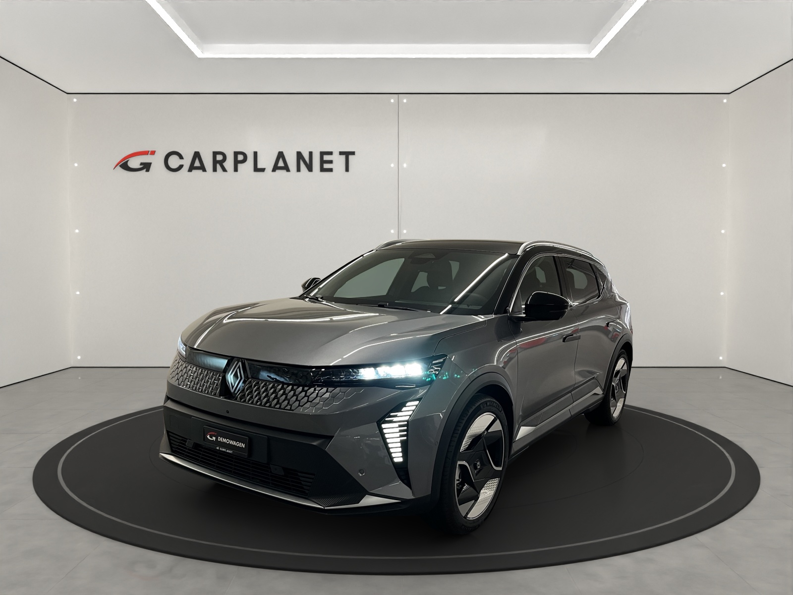 RENAULT Scénic E-Tech iconic-image-0