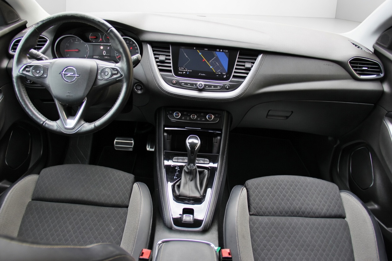 OPEL Grandland X 1.2i TP Ultimate Automatik-image-10