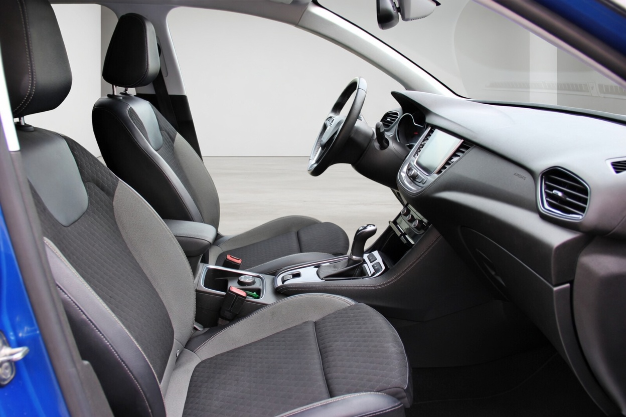 OPEL Grandland X 1.2i TP Ultimate Automatik-image-13