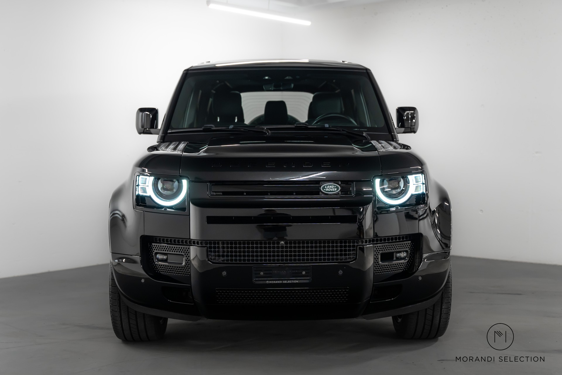 LAND ROVER Defender 110 3.0 D I6 300 X-Dynamic HSE-image-7
