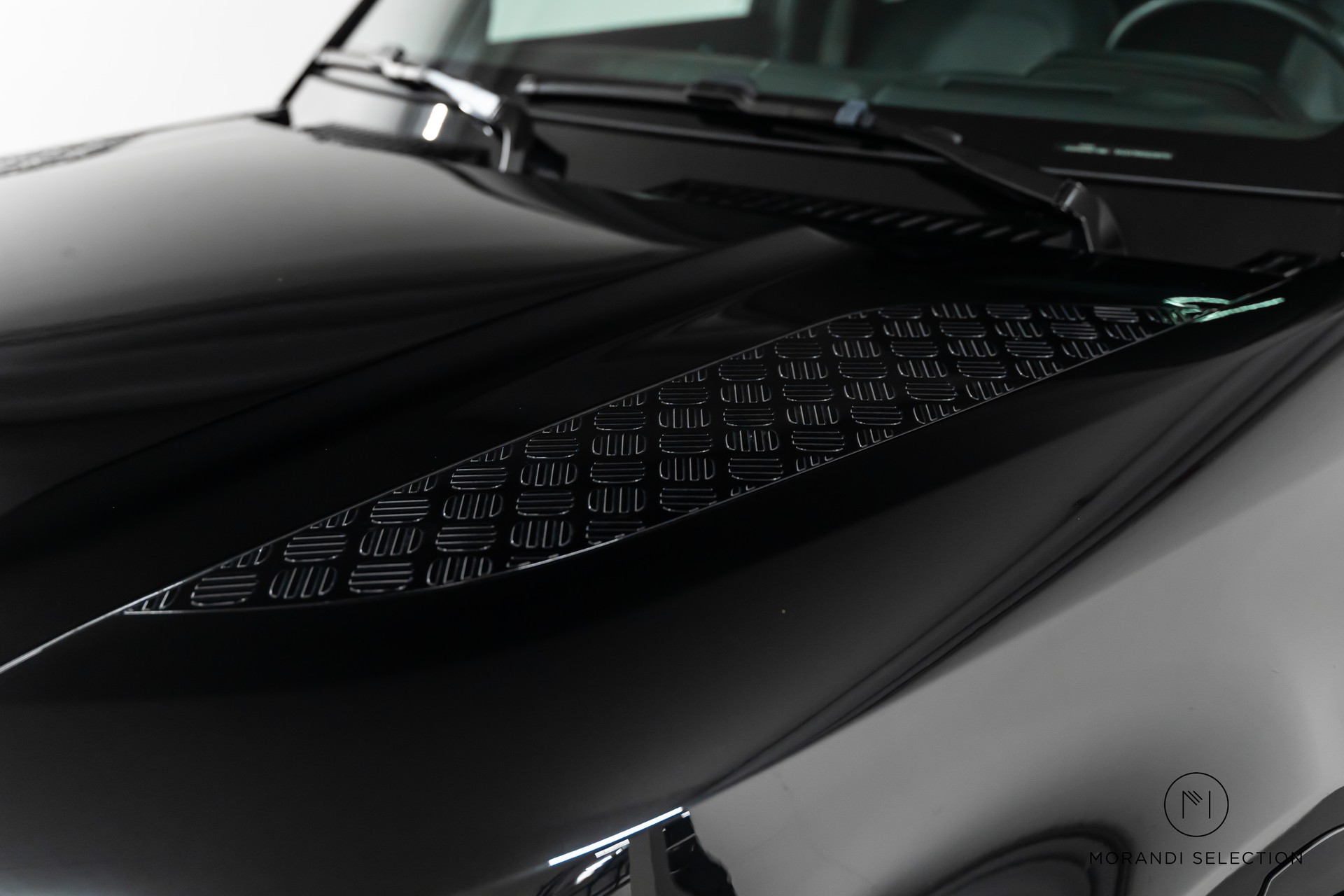LAND ROVER Defender 110 3.0 D I6 300 X-Dynamic HSE-image-9
