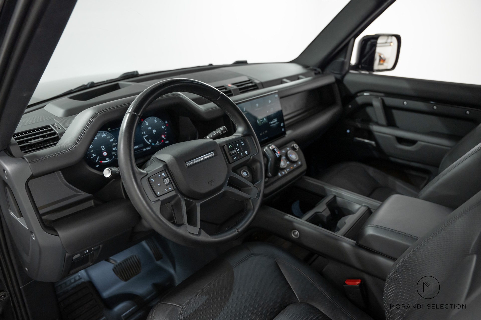 LAND ROVER Defender 110 3.0 D I6 300 X-Dynamic HSE-image-14