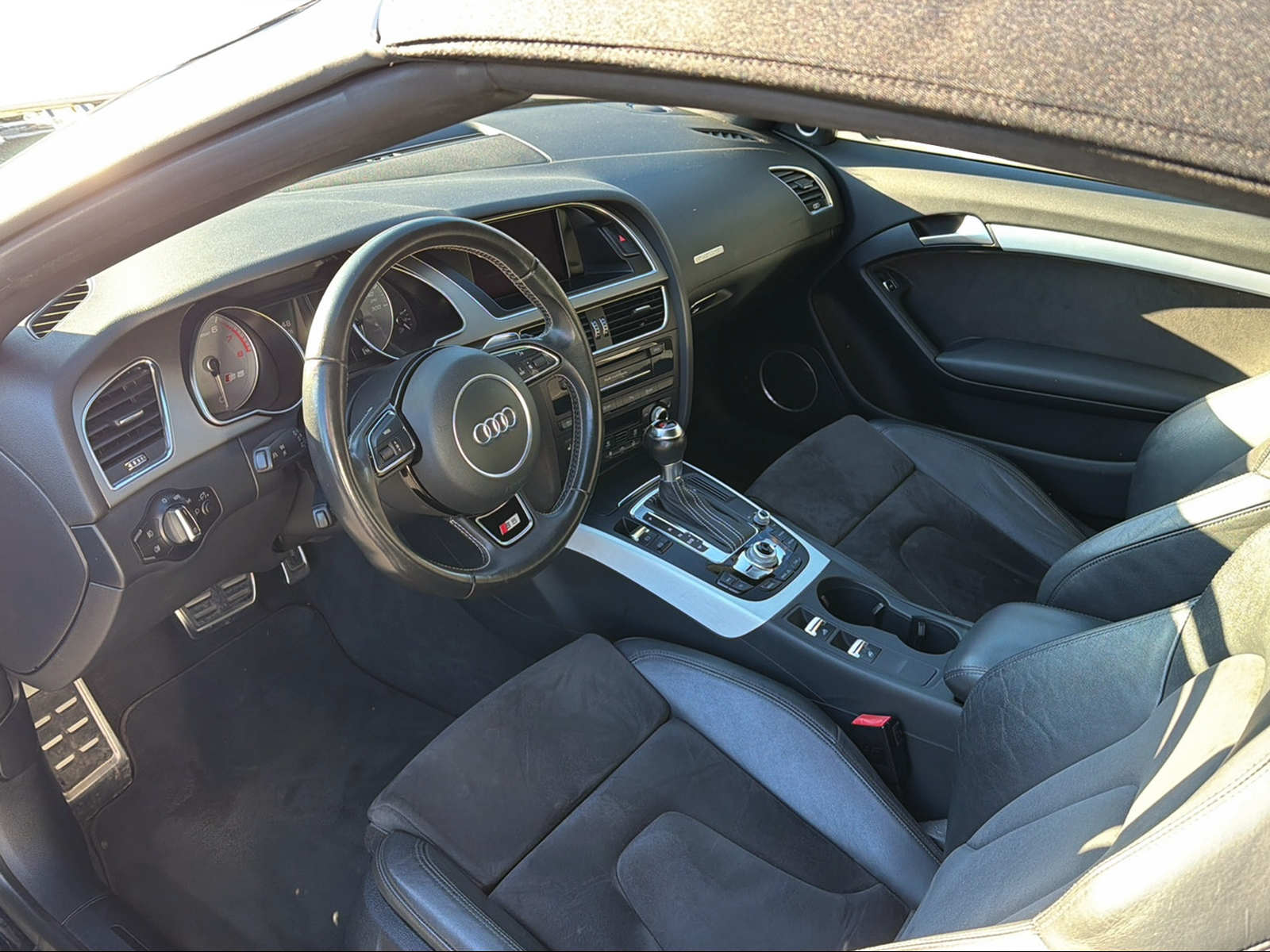 AUDI S5 Cabriolet 3.0 V6 TFSI quattro S-Tronic-image-10