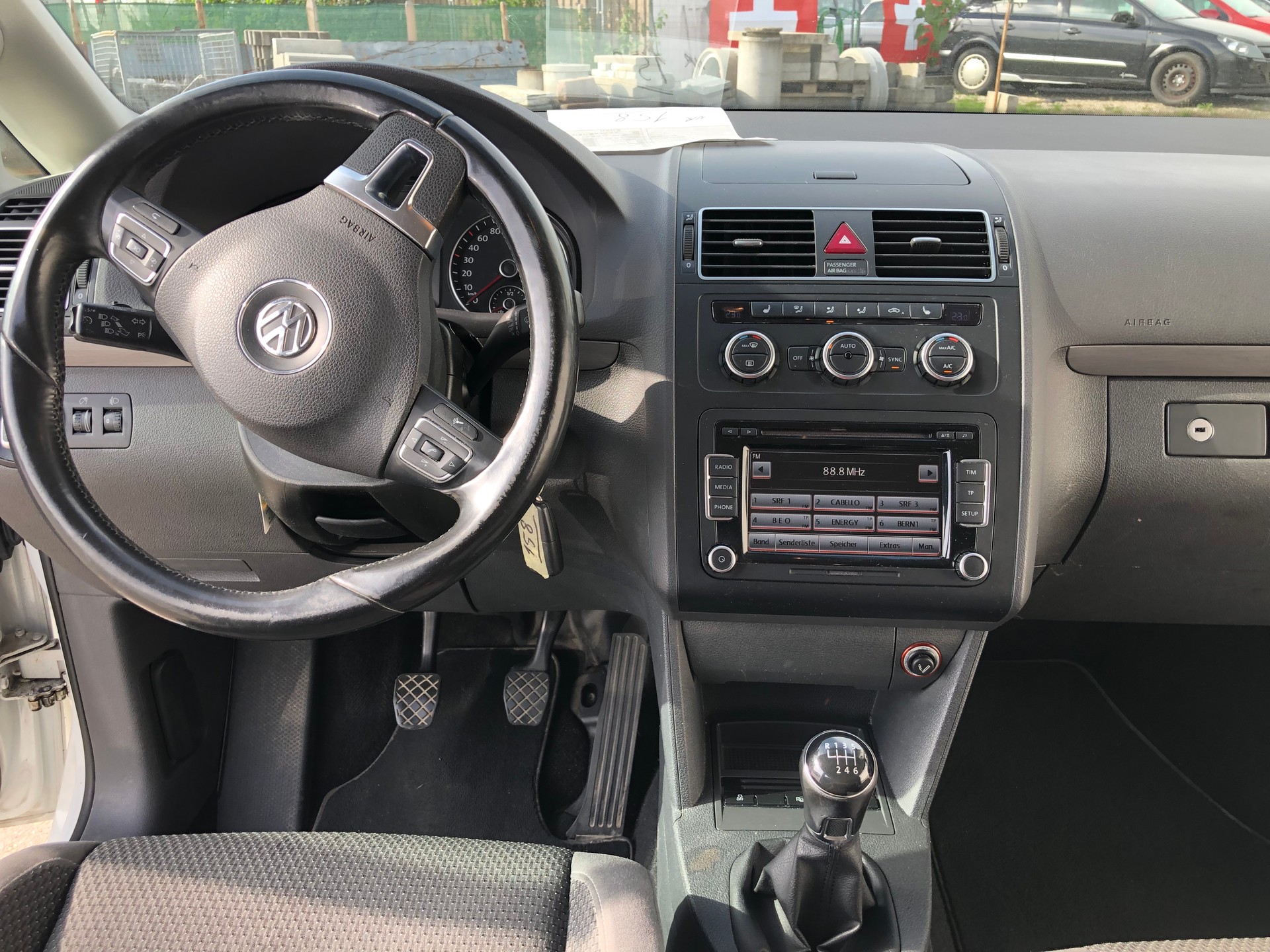 VW Touran 1.4 TSI Comfortline-image-12